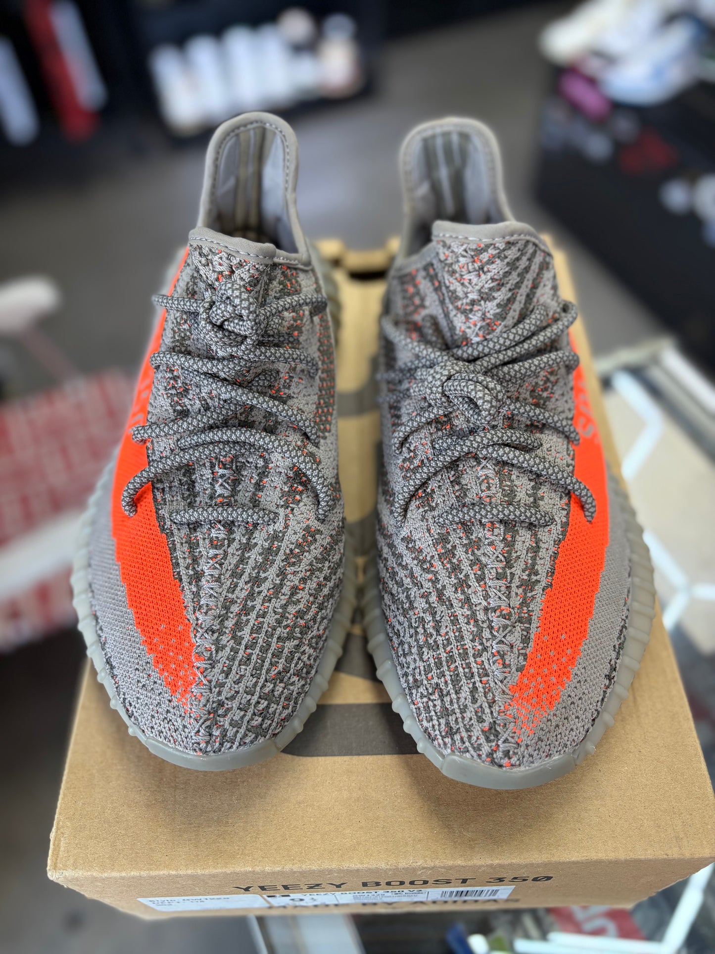 Yeezy 350 “Beluga Reflective” Size 9.5