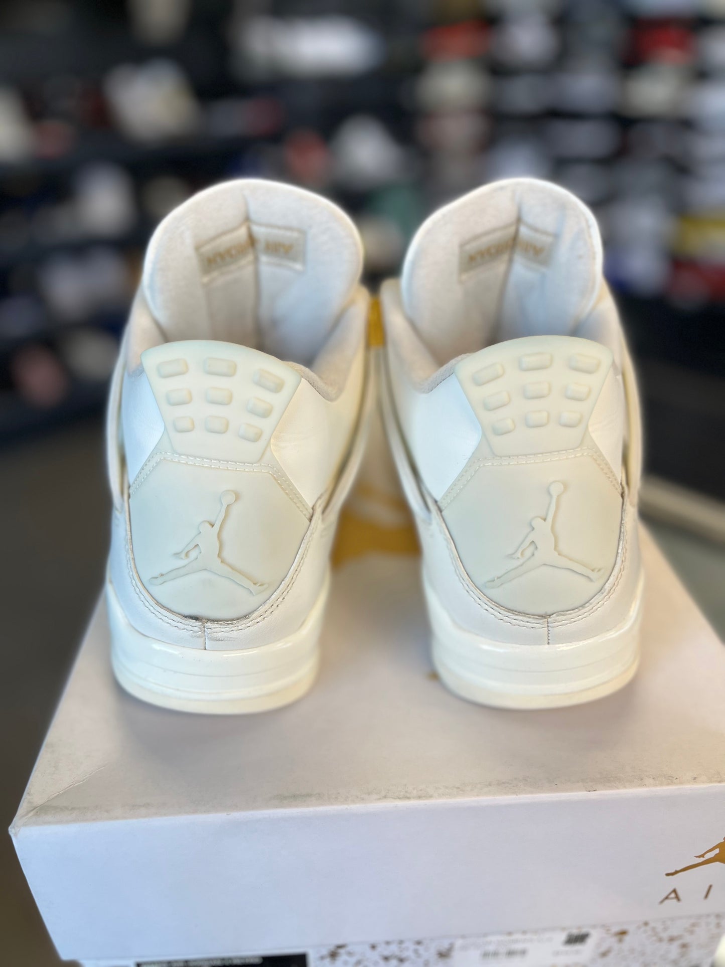 Jordan 4 “Metallic Gold” Size 10.5