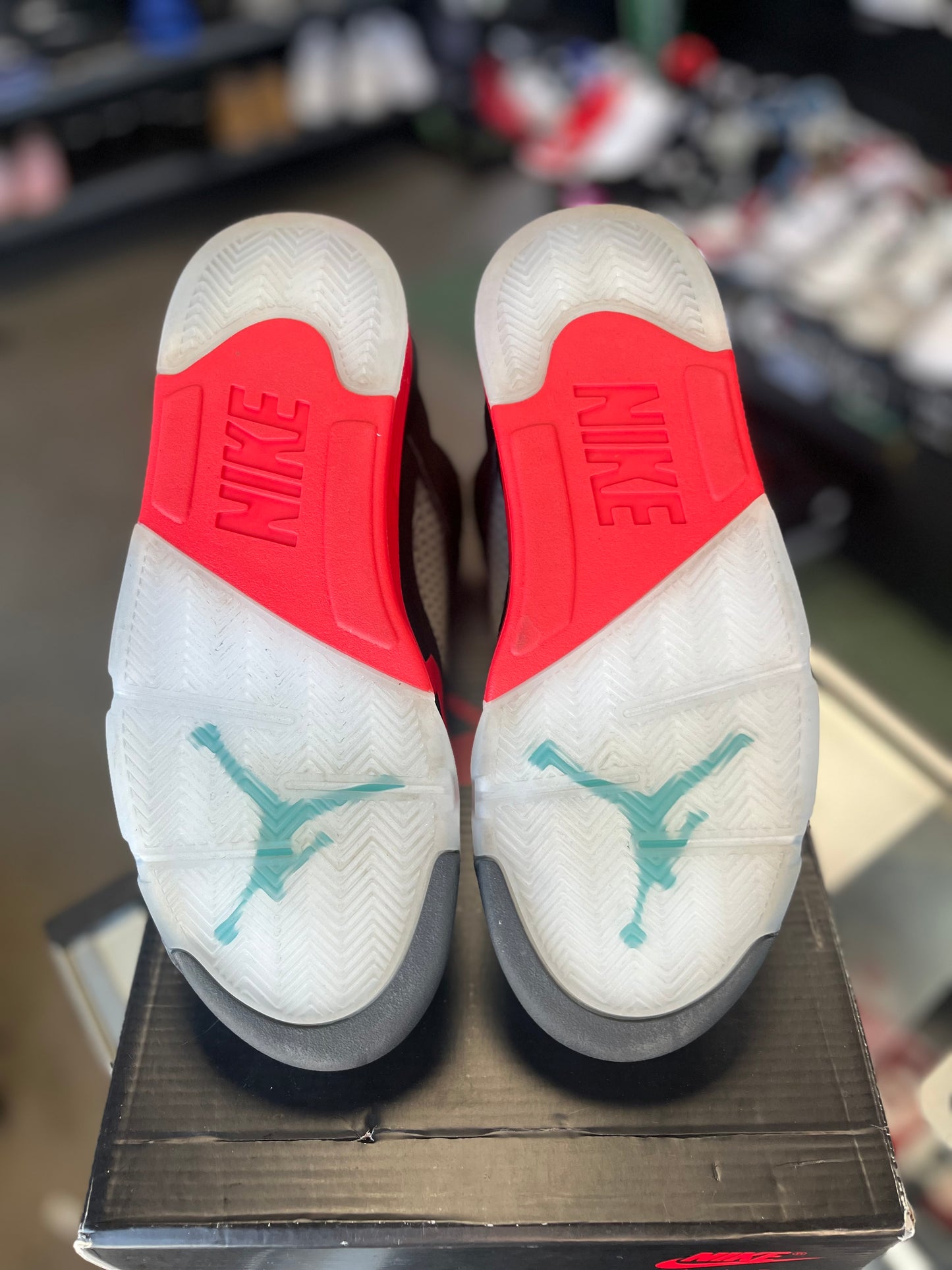 Jordan 5 “Top 3” Size 9