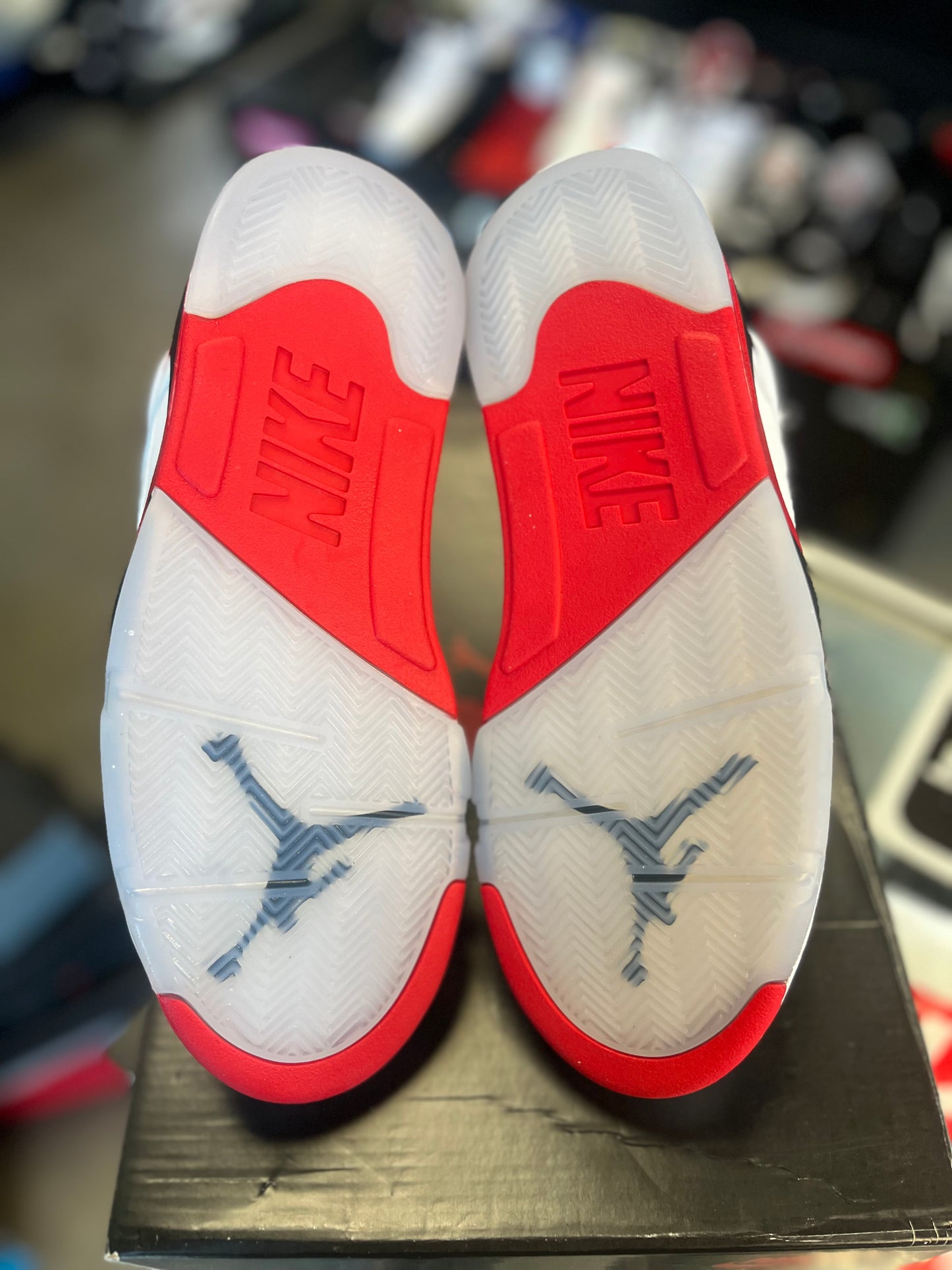 Jordan 5 “Fire Red” (2025) Size 8.5