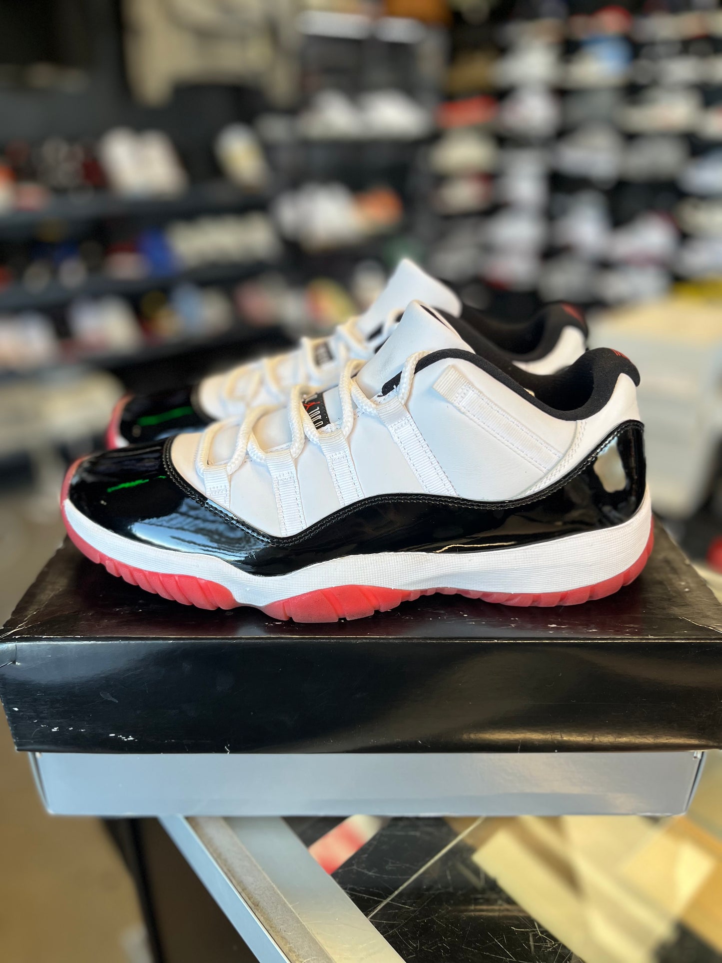 Jordan 11 Low “Concord Bred” Size 11