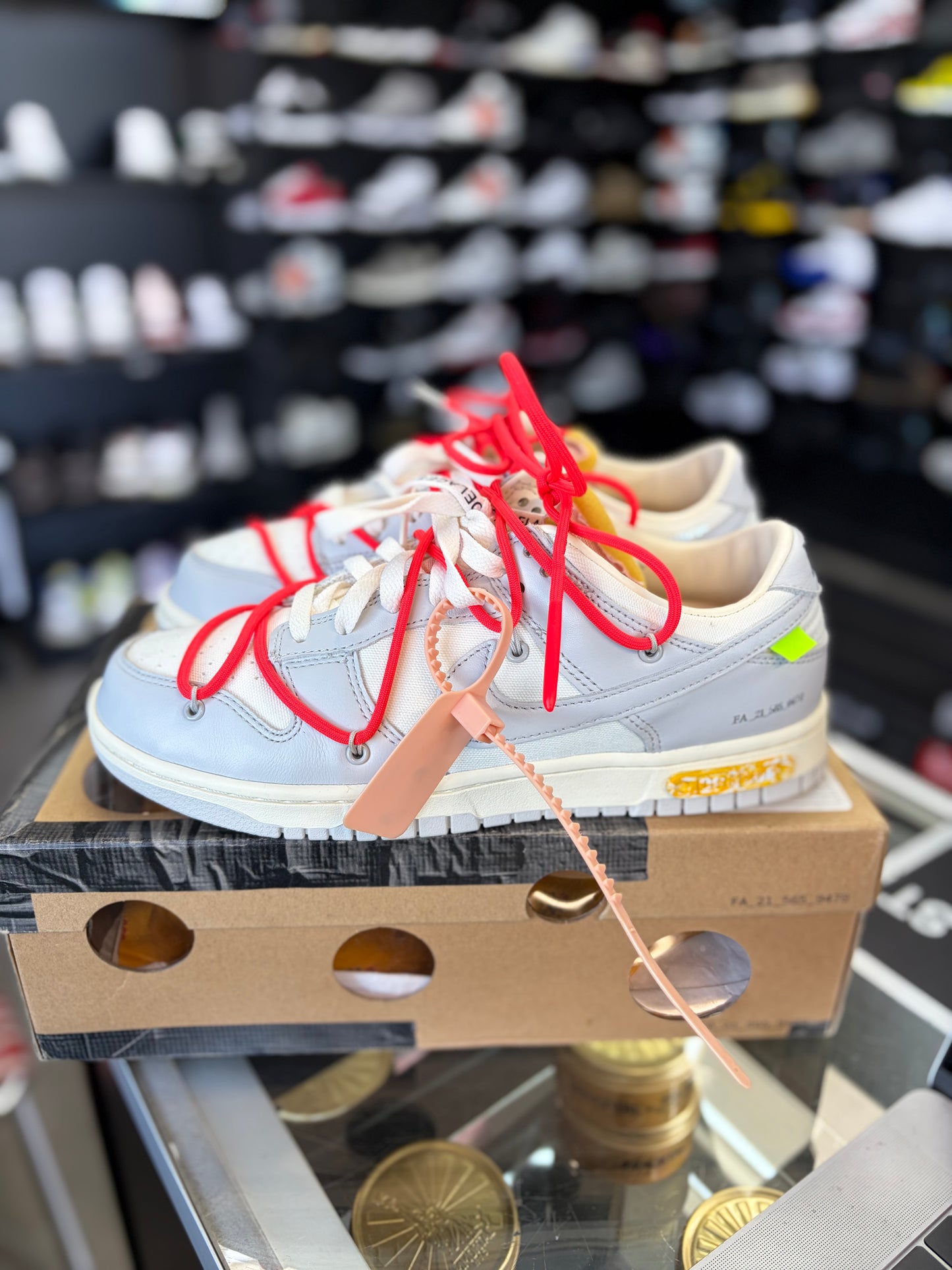 Nike Off White Dunk “Lot 06” Size 9