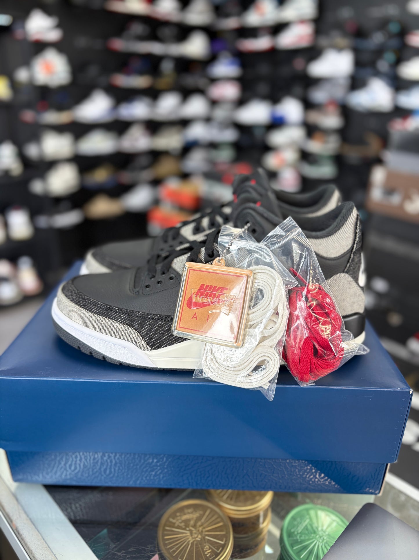 Jordan 3 x Levi “Black Denim” Size 10.5