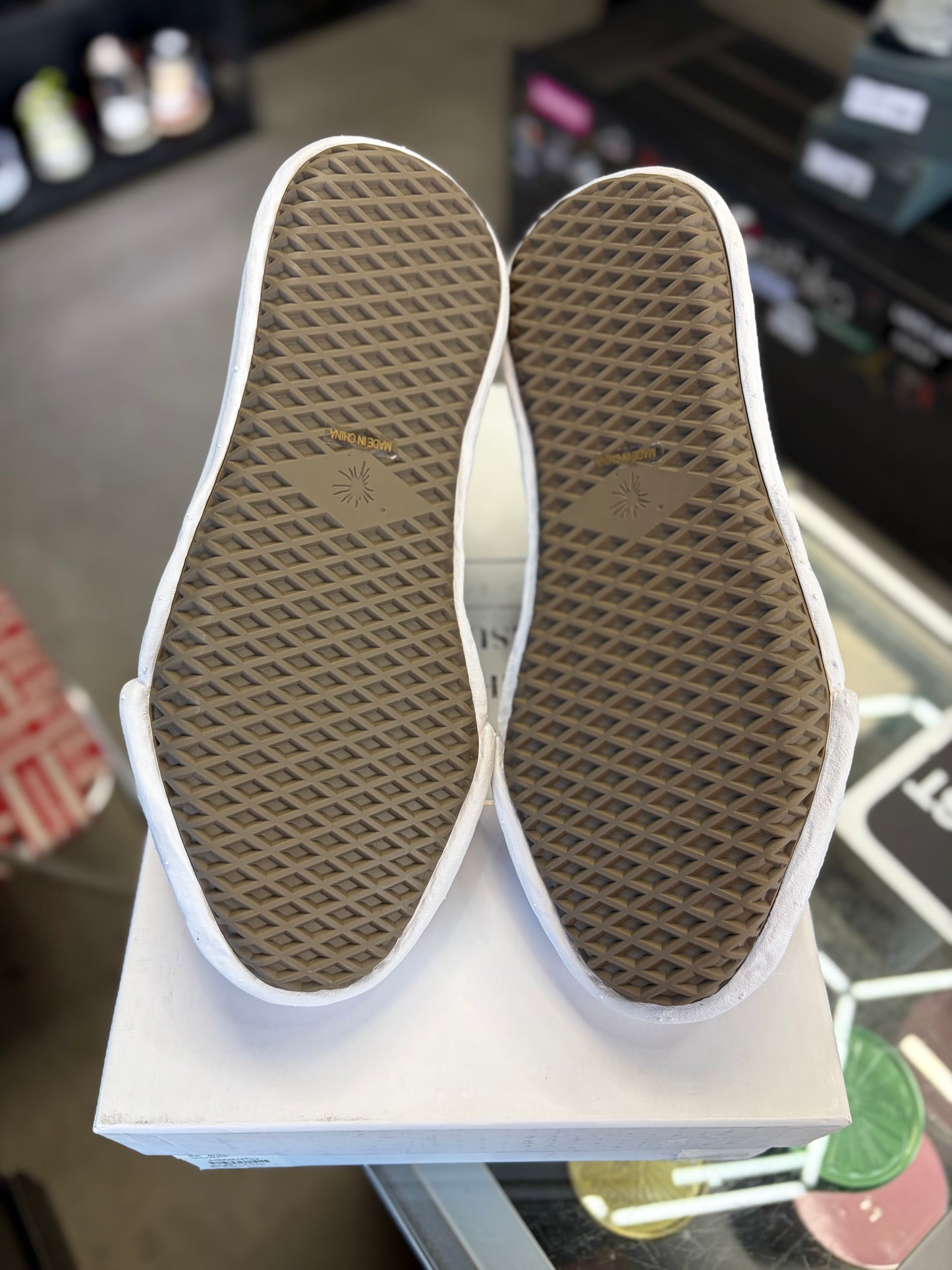 Maison Mihara Peterson “Black/White” Men’s