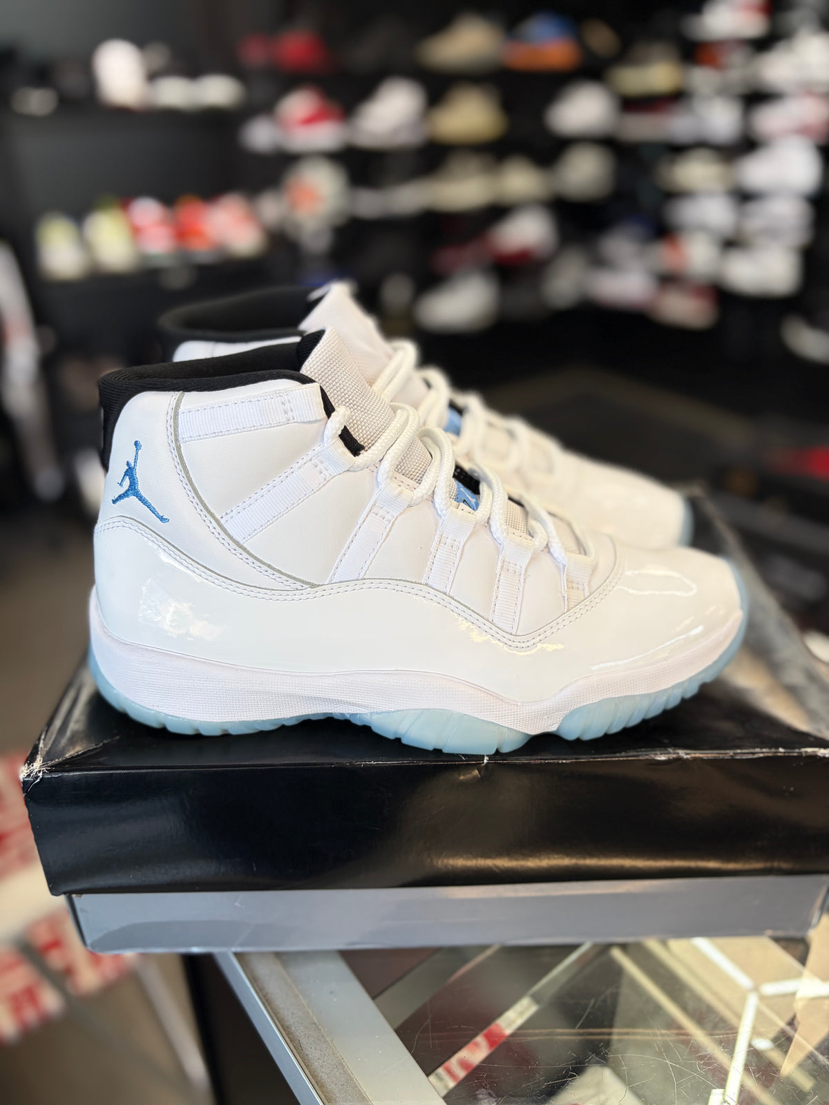 Jordan 11 “Legend Blue” Size 8.5