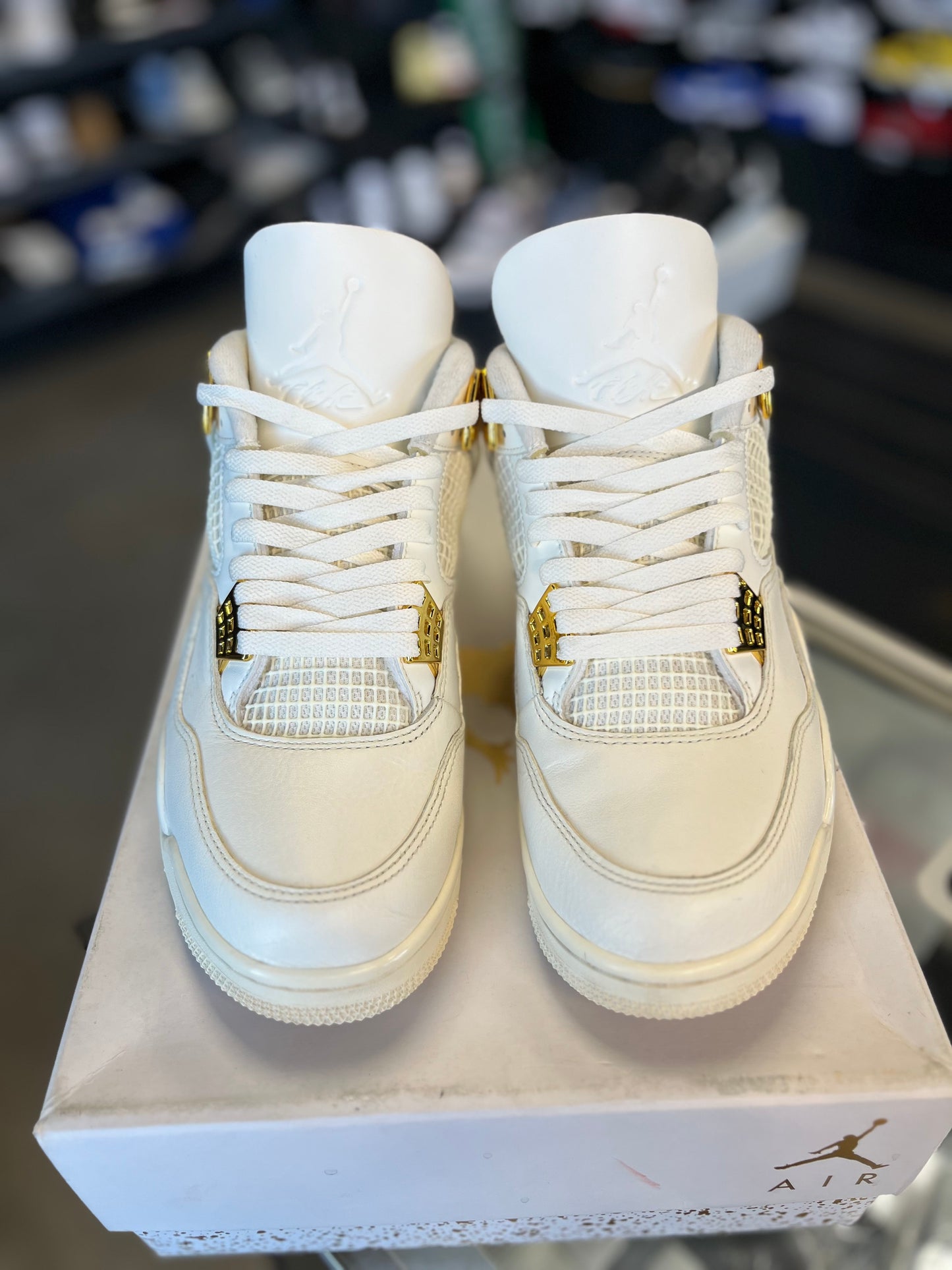Jordan 4 “Metallic Gold” Size 10.5