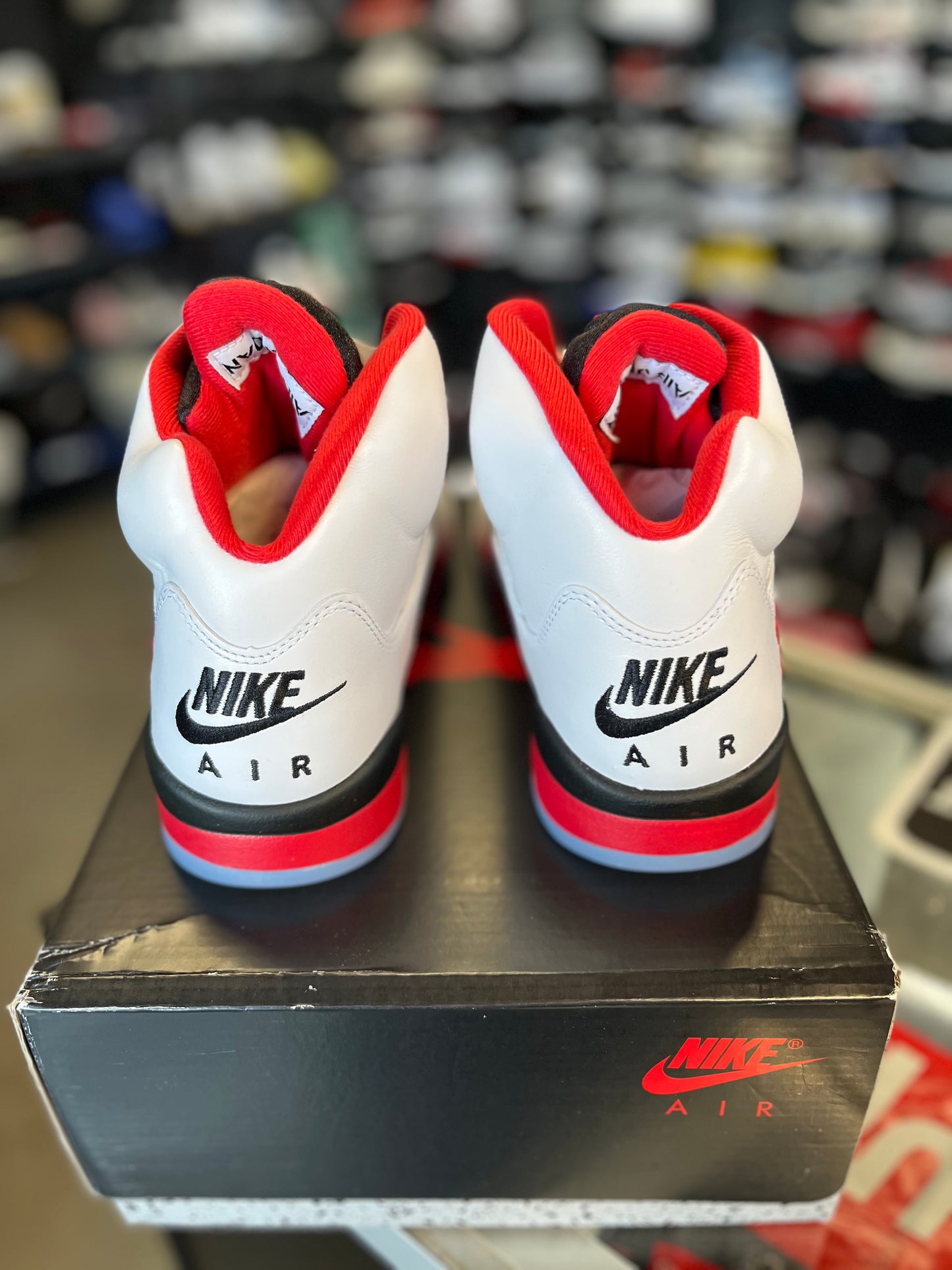 Jordan 5 “Fire Red” (2025) Size 10