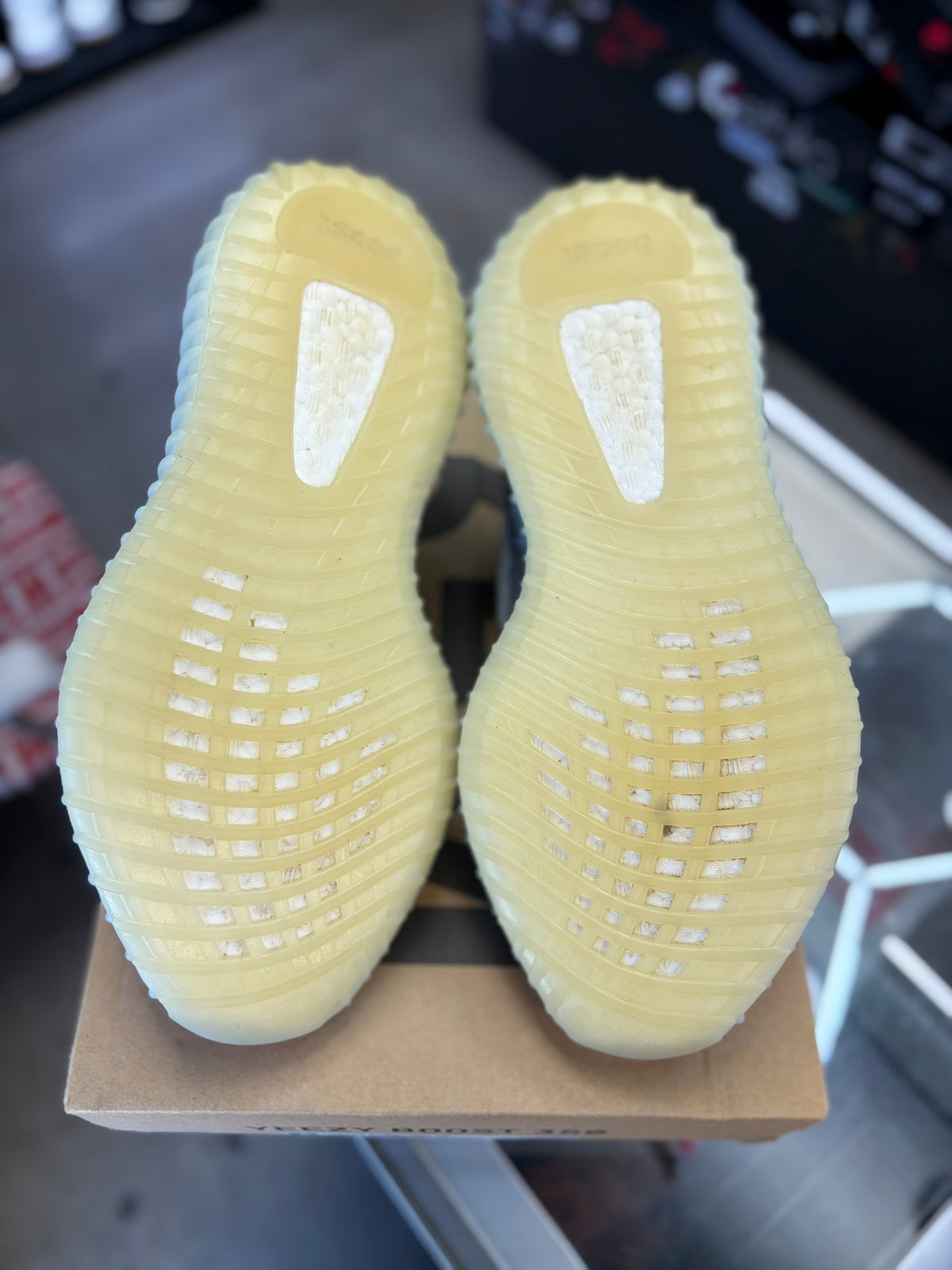 Yeezy 350 “Blue Tint” Size 8
