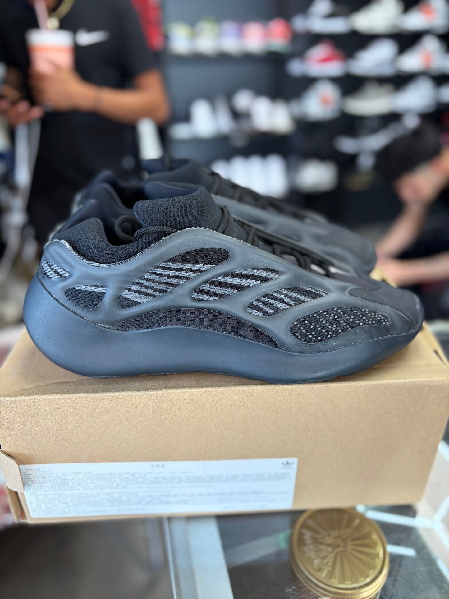Yeezy 700 v3 “Alvah” Size 11.5