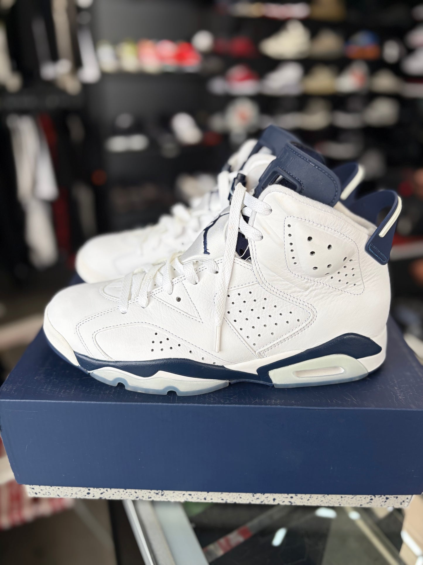 Jordan 6 “Midnight Navy” Size 10