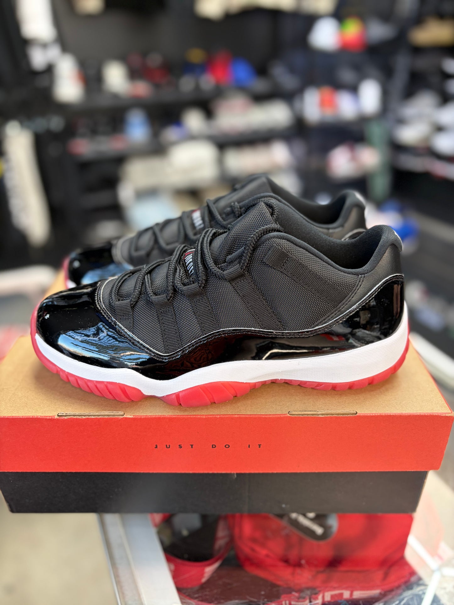 Jordan 11 Low “Bred” (2025) Size 11