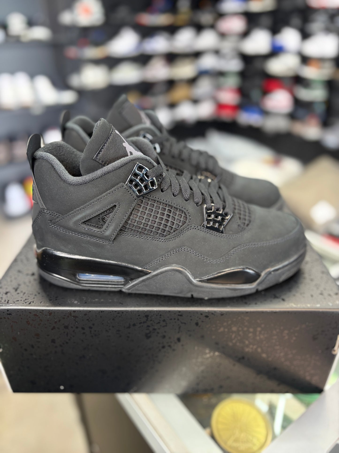 Jordan 4 “Black Cat” (2025) Size 8