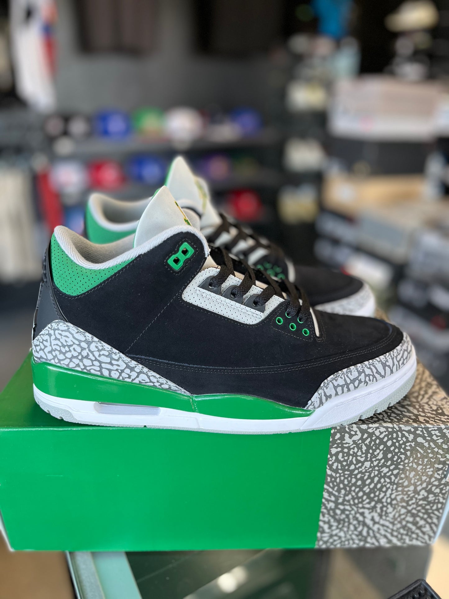 Jordan 3 “Pine Green” Size 10.5