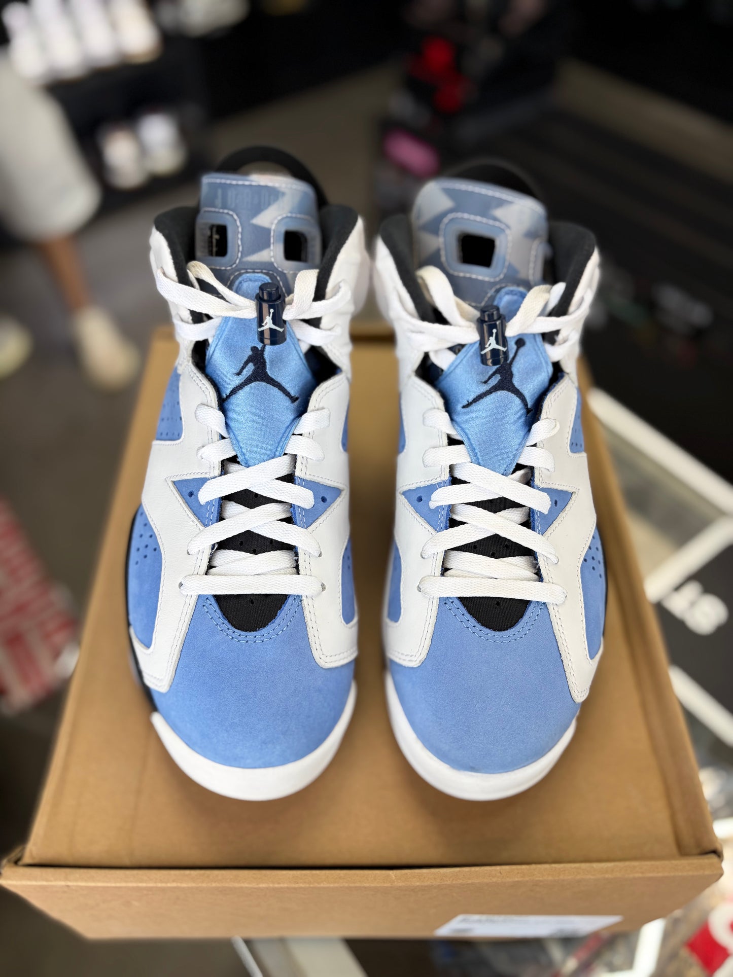 Jordan 6 “UNC” Size 8.5