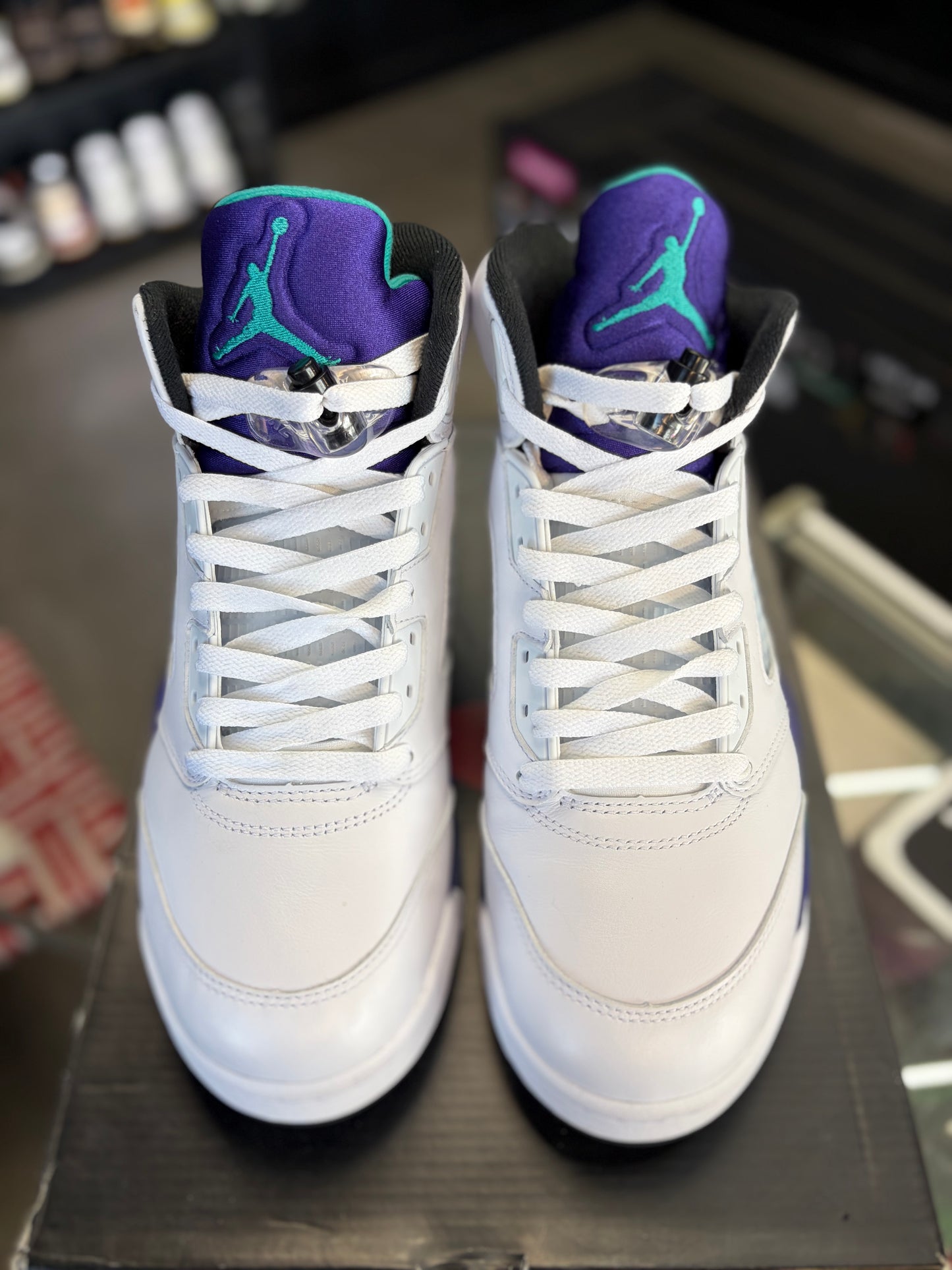 Jordan 5 “Grape” (2025) Size 9