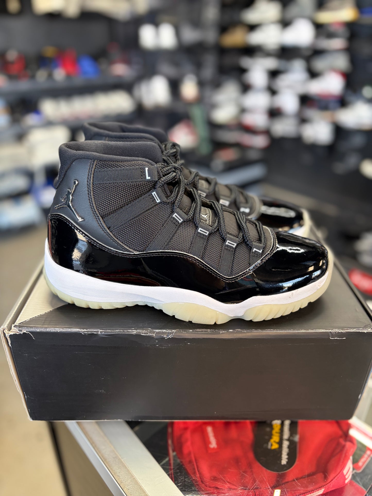 Jordan 11 “Jubilee” Size 9