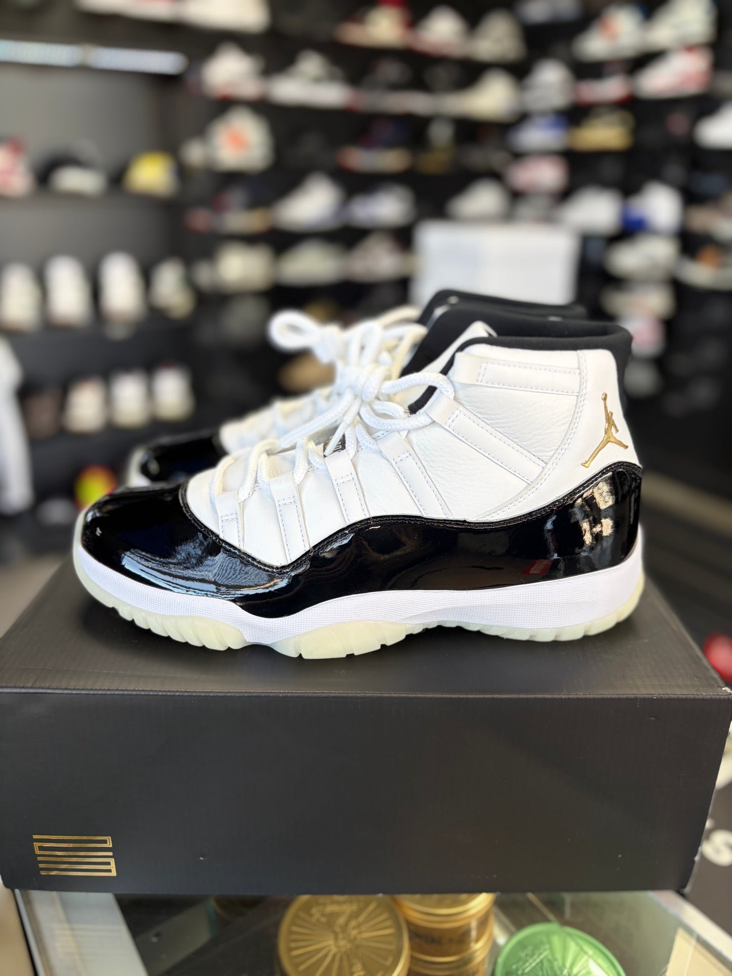 Jordan 11 “Gratitude” Size 11