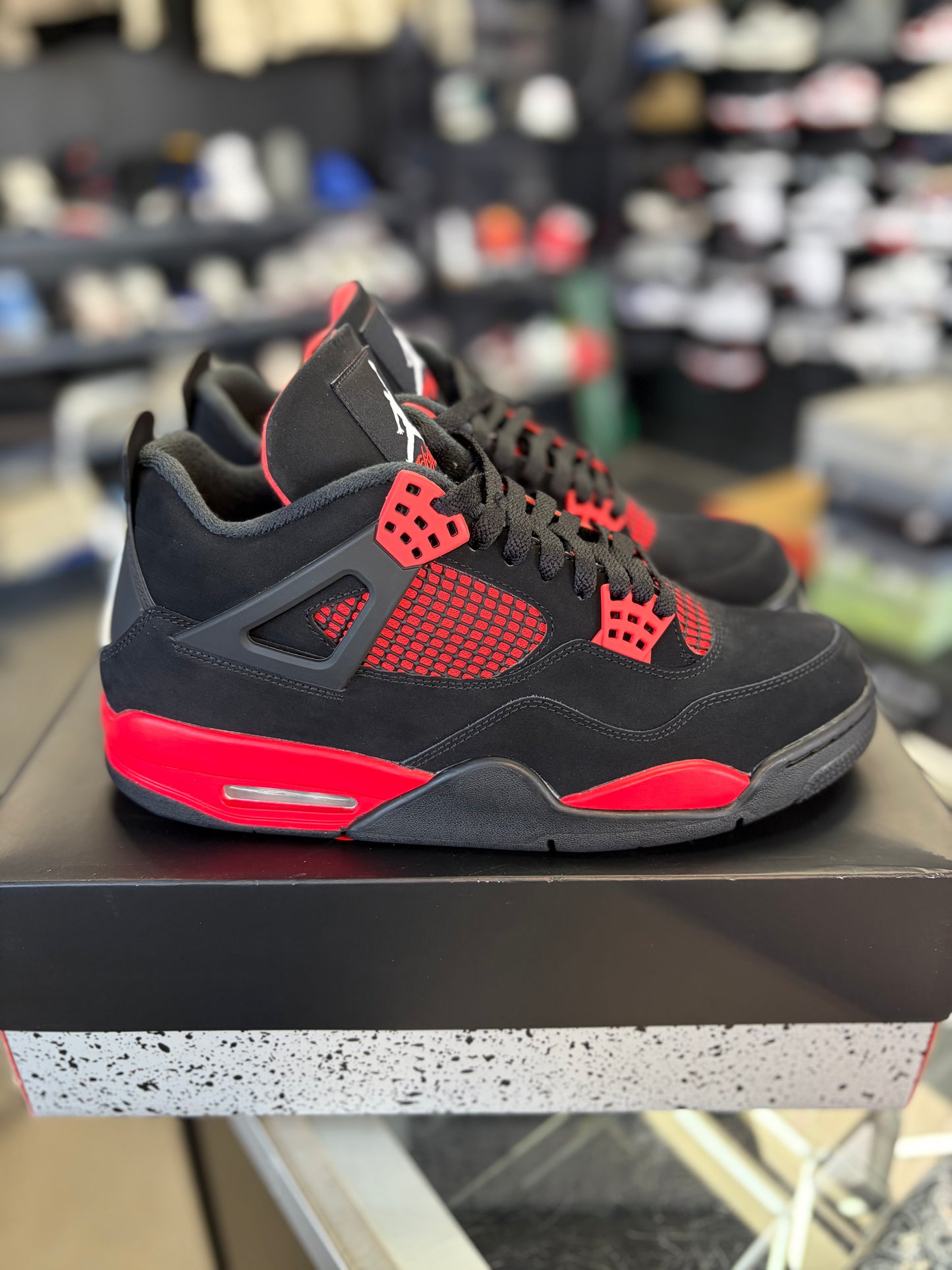Jordan 4 “Red Thunder” Size 10.5