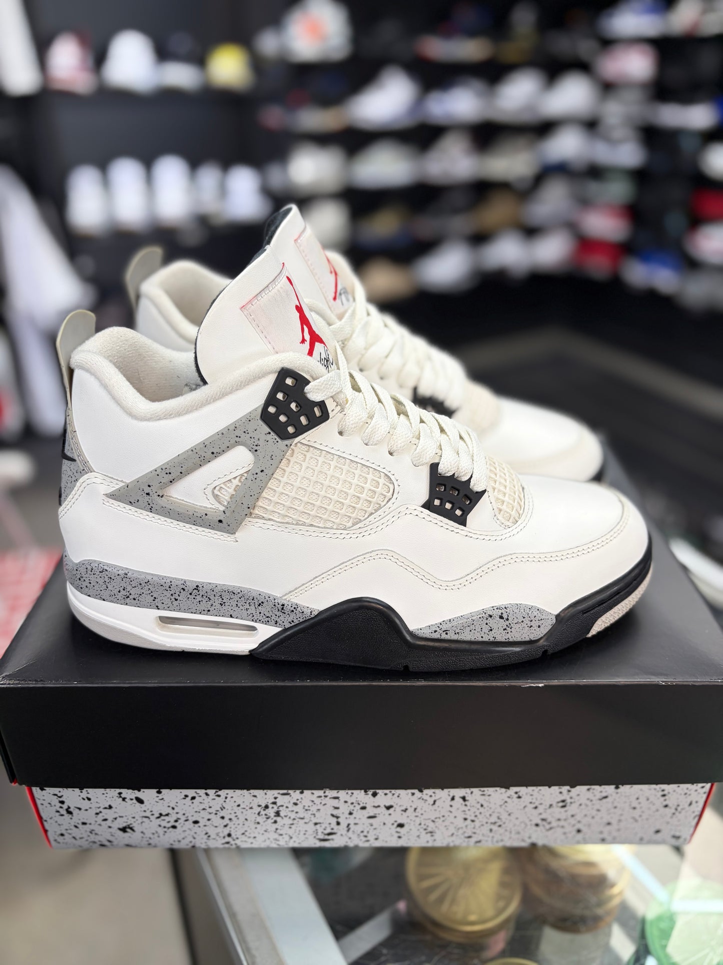 Jordan 4 “White Cement” Size 9