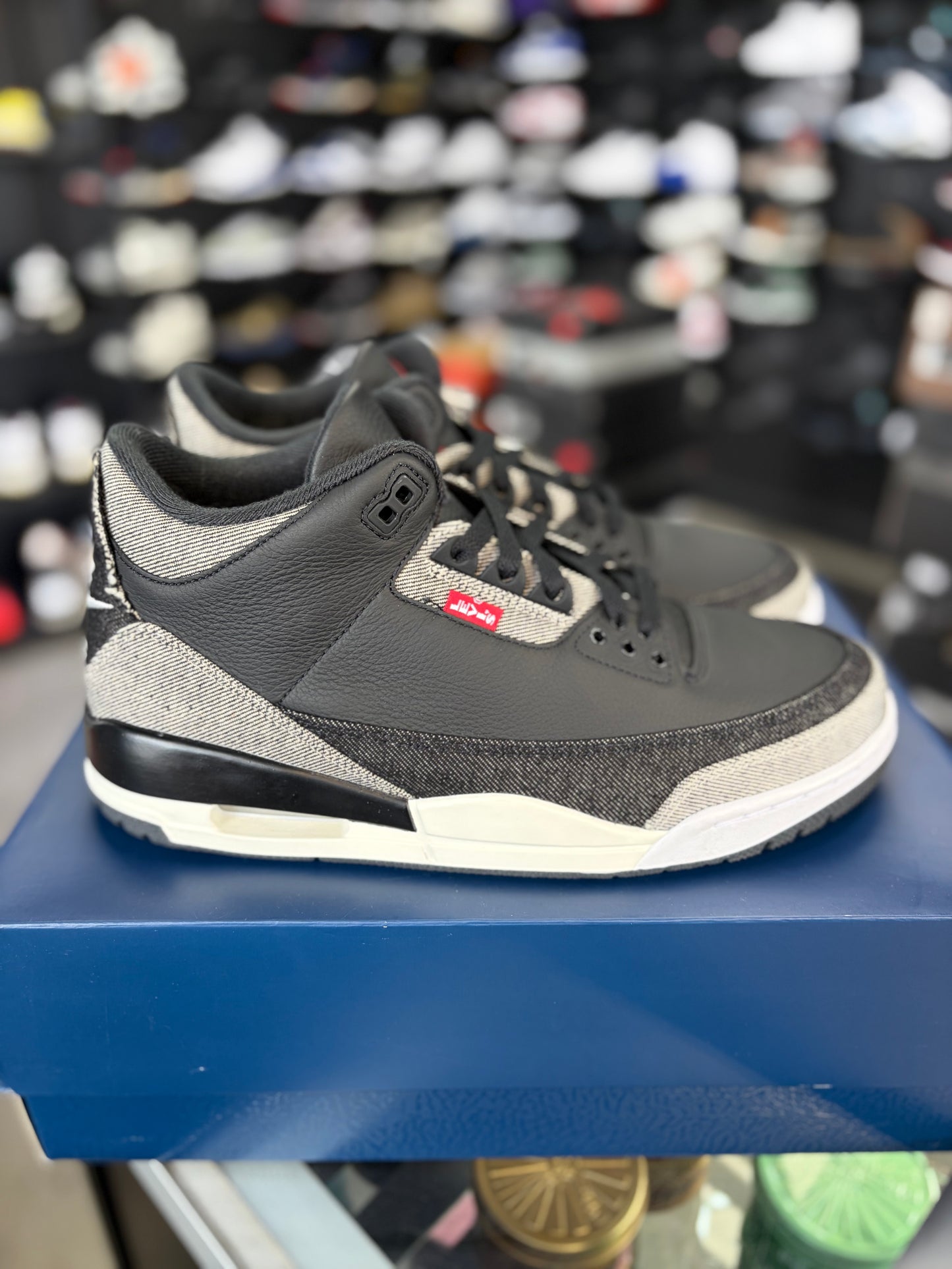 Jordan 3 x Levi “Black Denim” Size 10.5