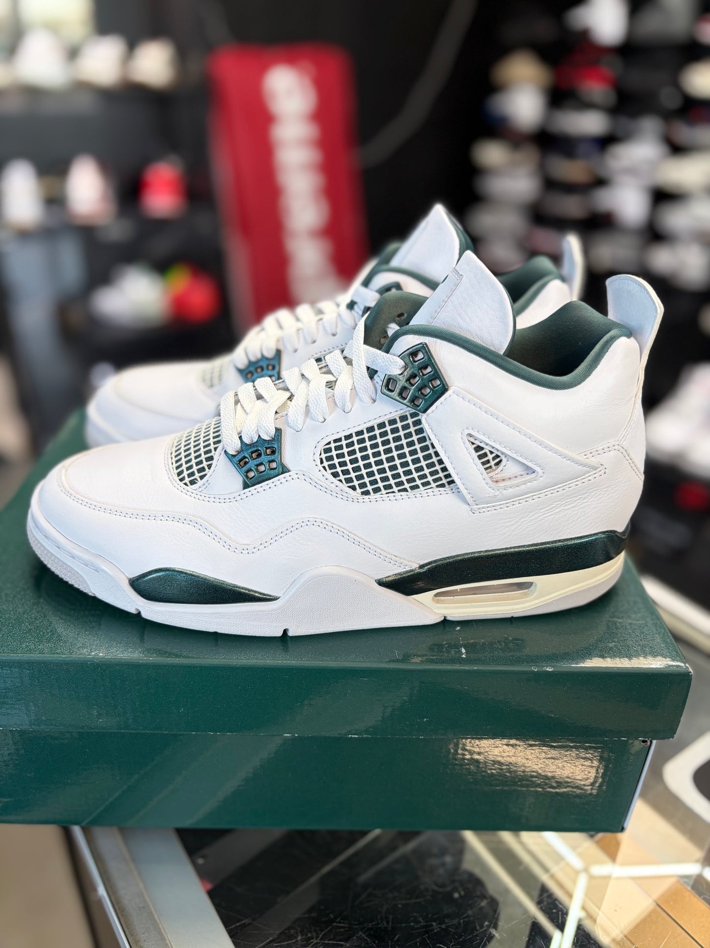 Jordan 4 “Oxidized Green” Size 11