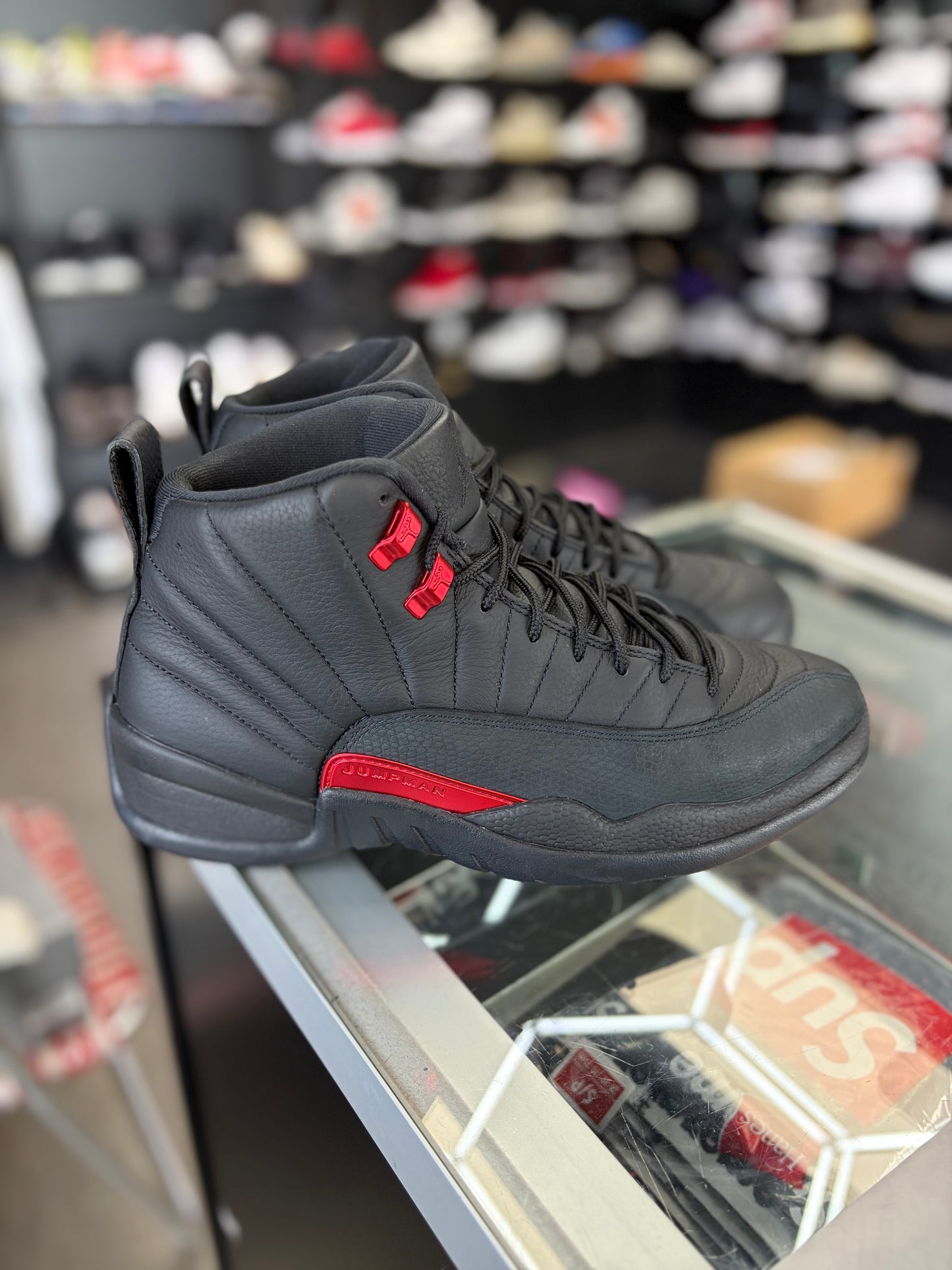 Jordan 12 “Bloodline” Size 9.5