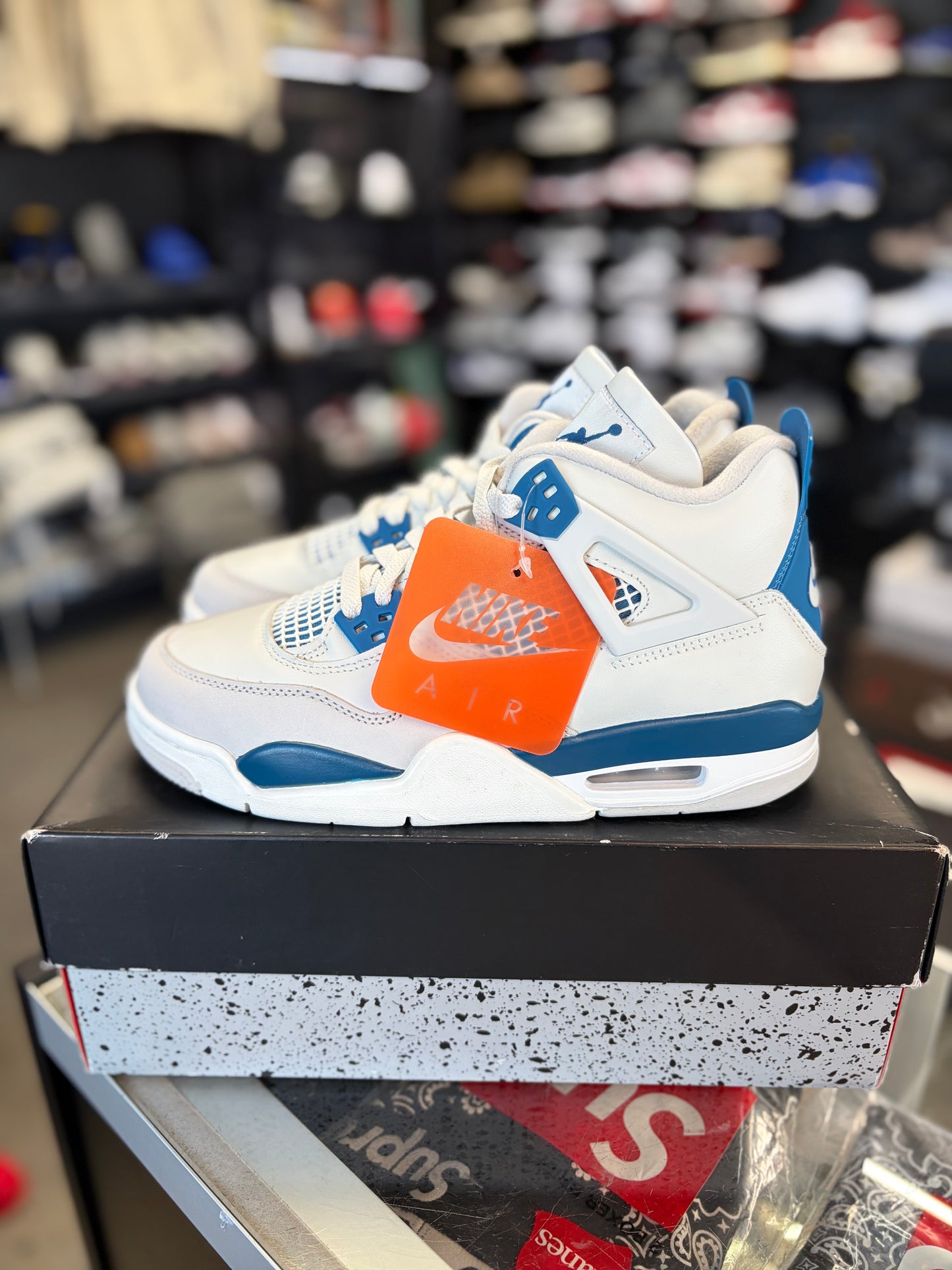 Jordan 4 “Military Blue” (Gs) Size 6.5y / 8w