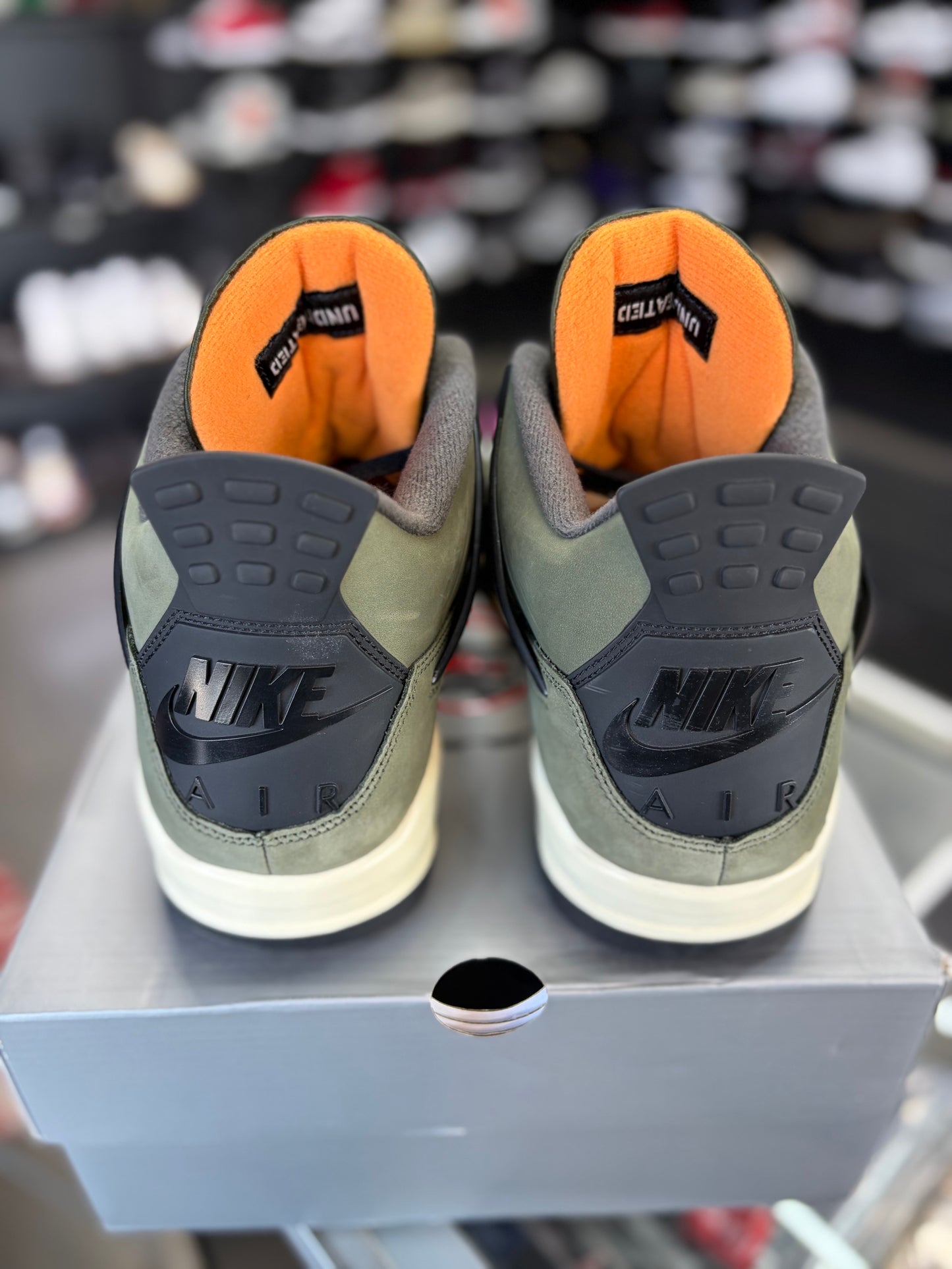 Jordan 4 “Undefeated” Size 13