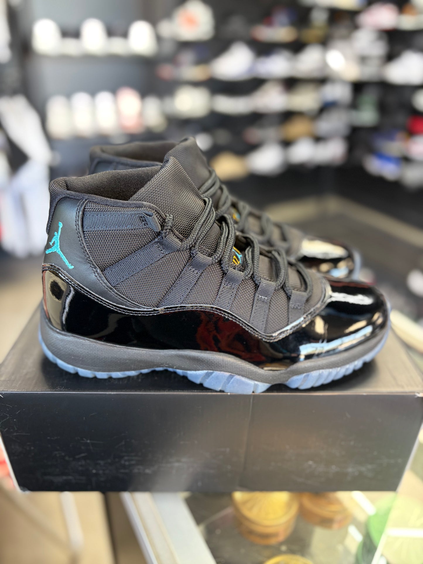 Jordan 11 “Gamma” Size 8.5