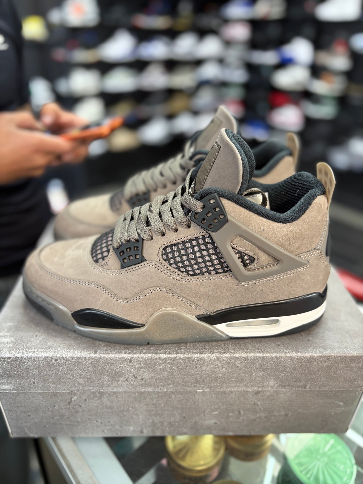 Jordan 4 “Cave Stone” Size 8
