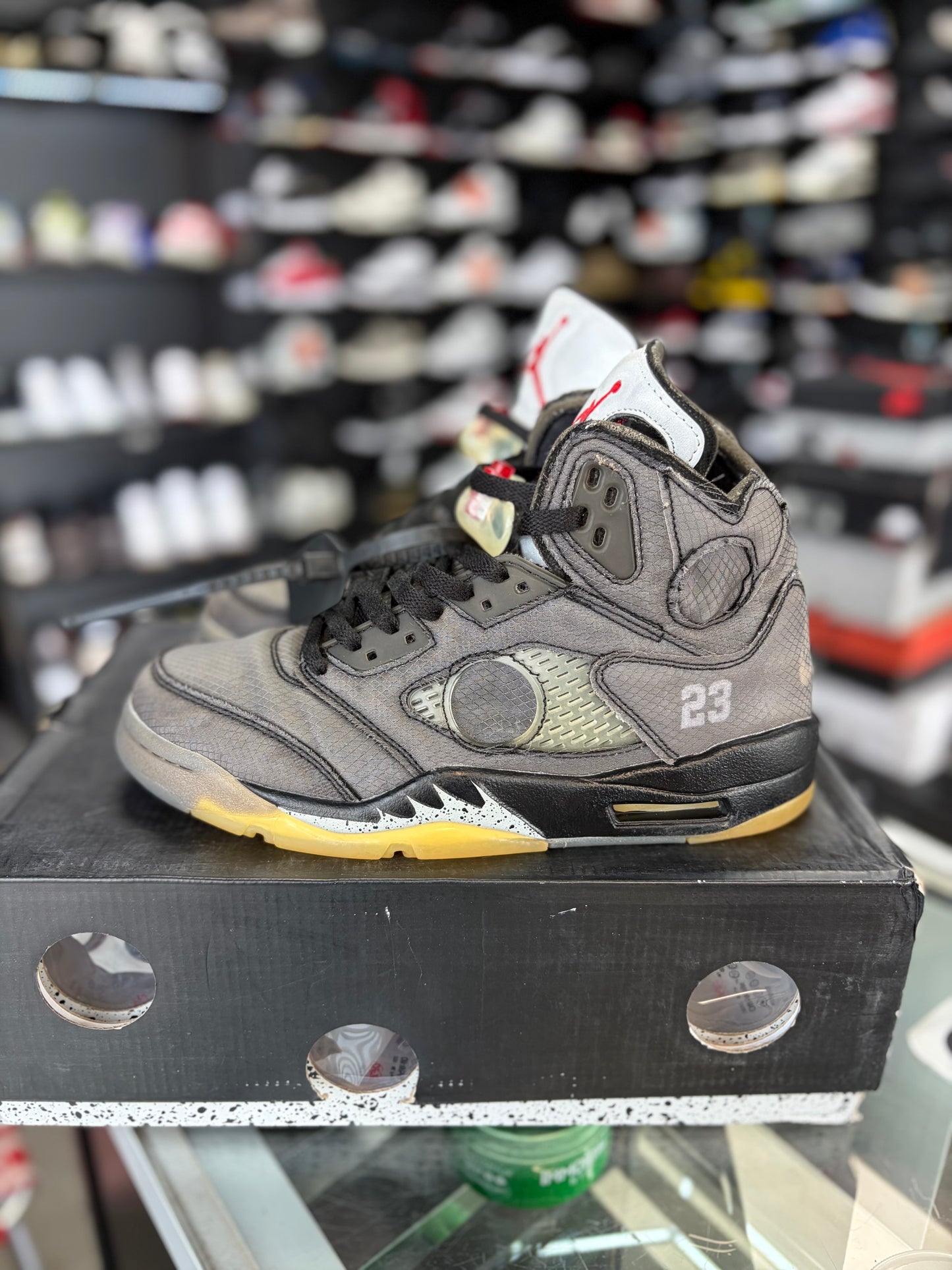 Jordan 5 x Off White “Muslin” Size 8.5
