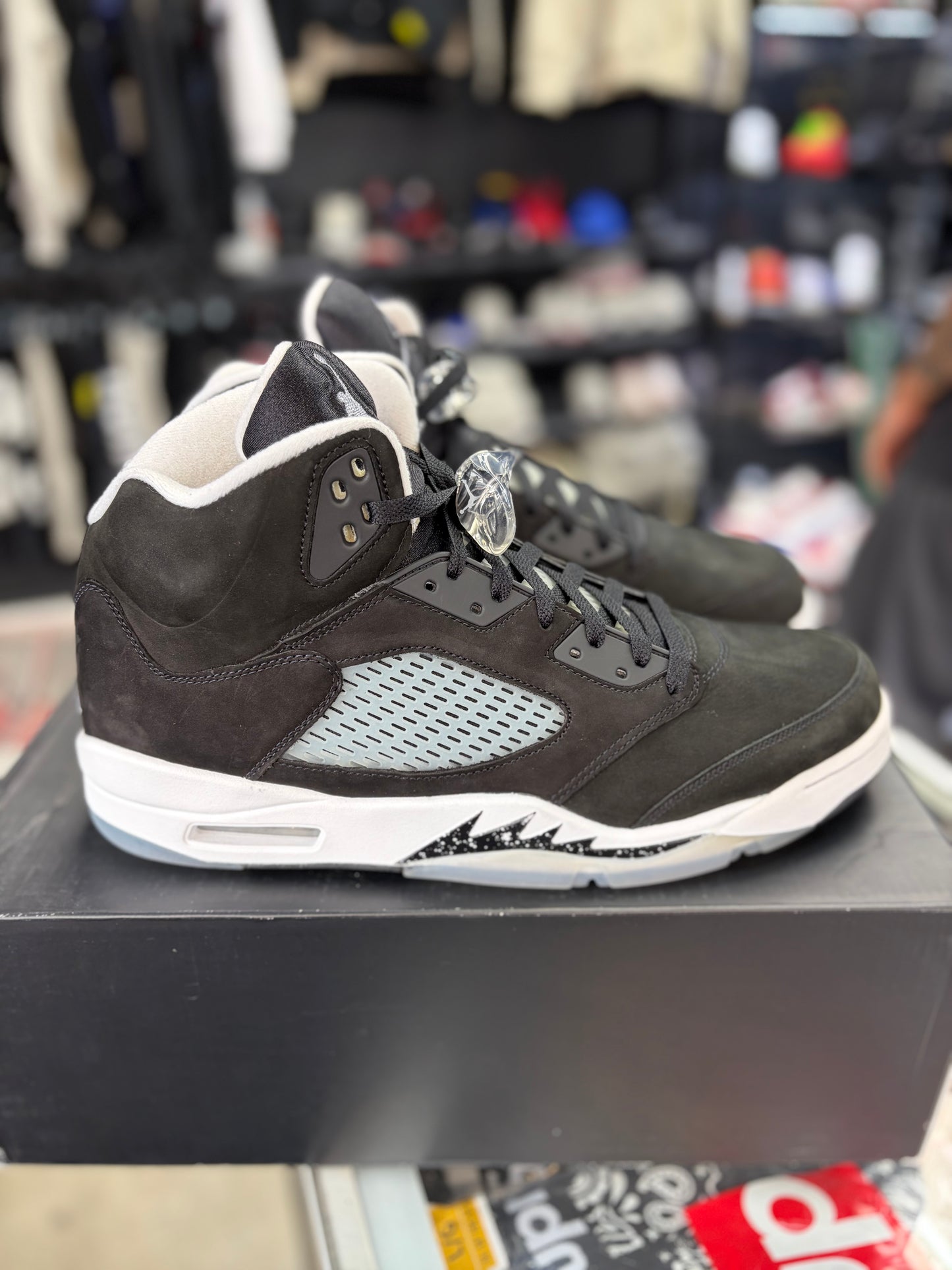 Jordan 5 “Oreo/Mooglight” Size 13