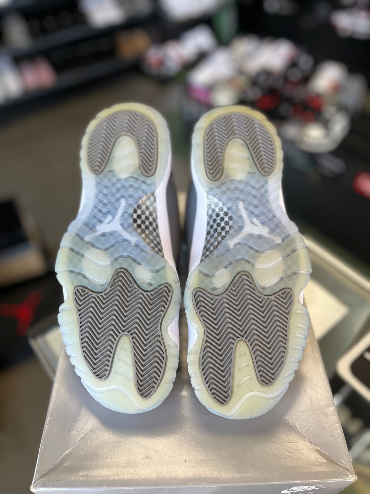 Jordan 11 “Cool Grey” Size 9.5