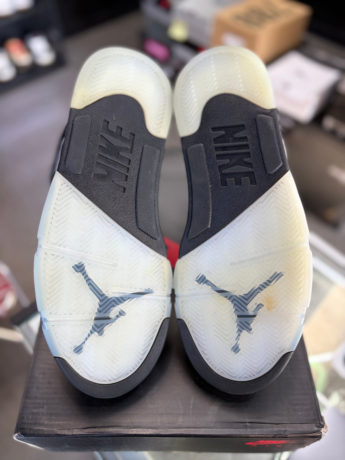 Jordan 5 “‘Metallic Reimagined” Size 11
