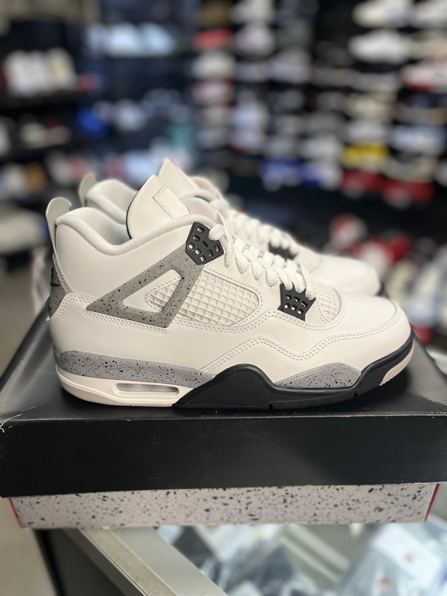 Jordan 4 “White Cement” Size 8.5