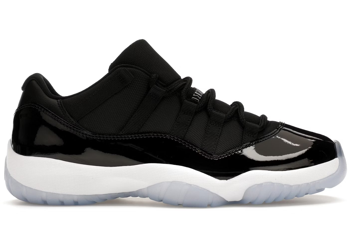 Jordan 11 Low “SPACEJAM” Size 11