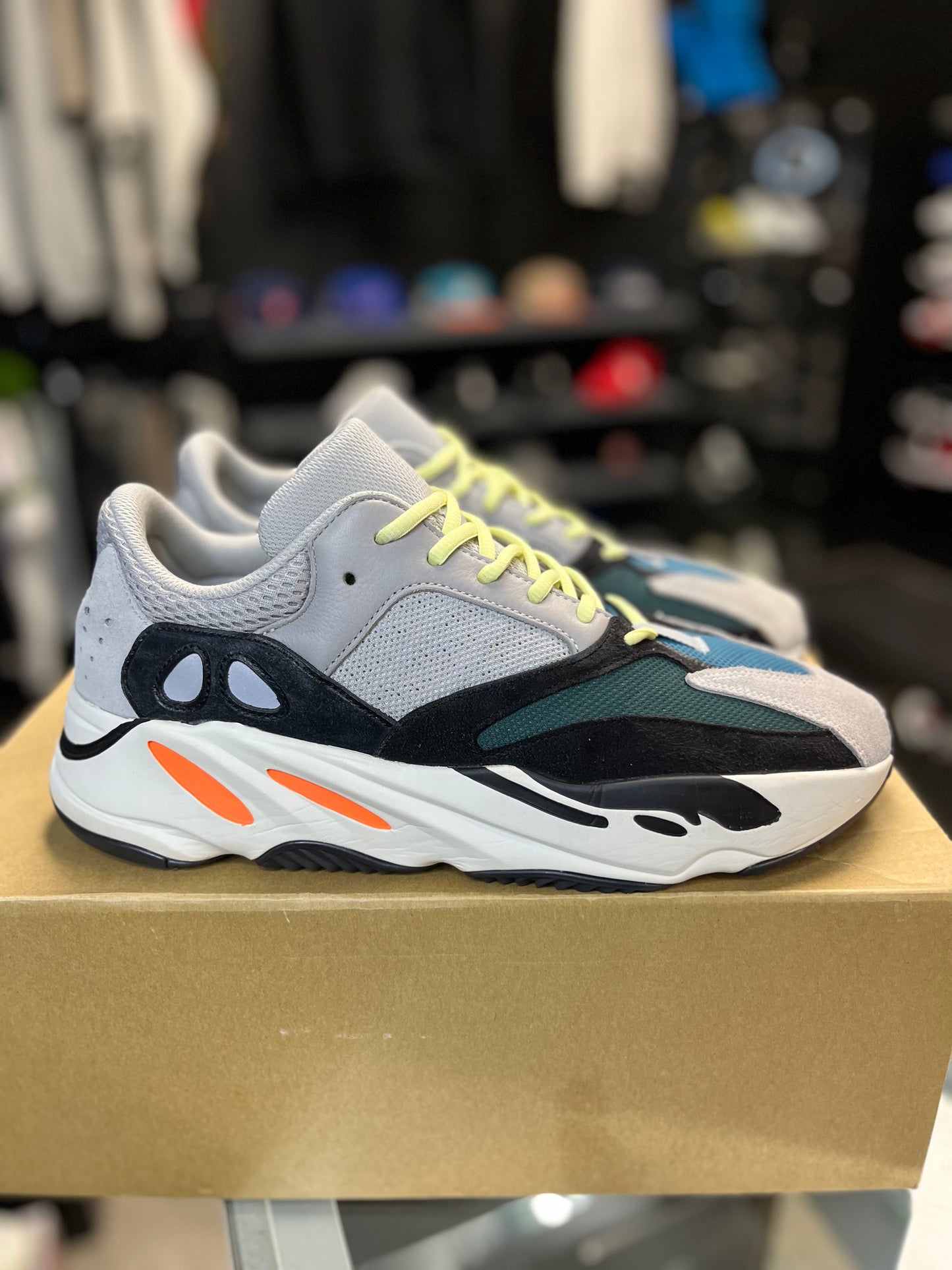 Yeezy 700 “Waverunner” Size 12.5