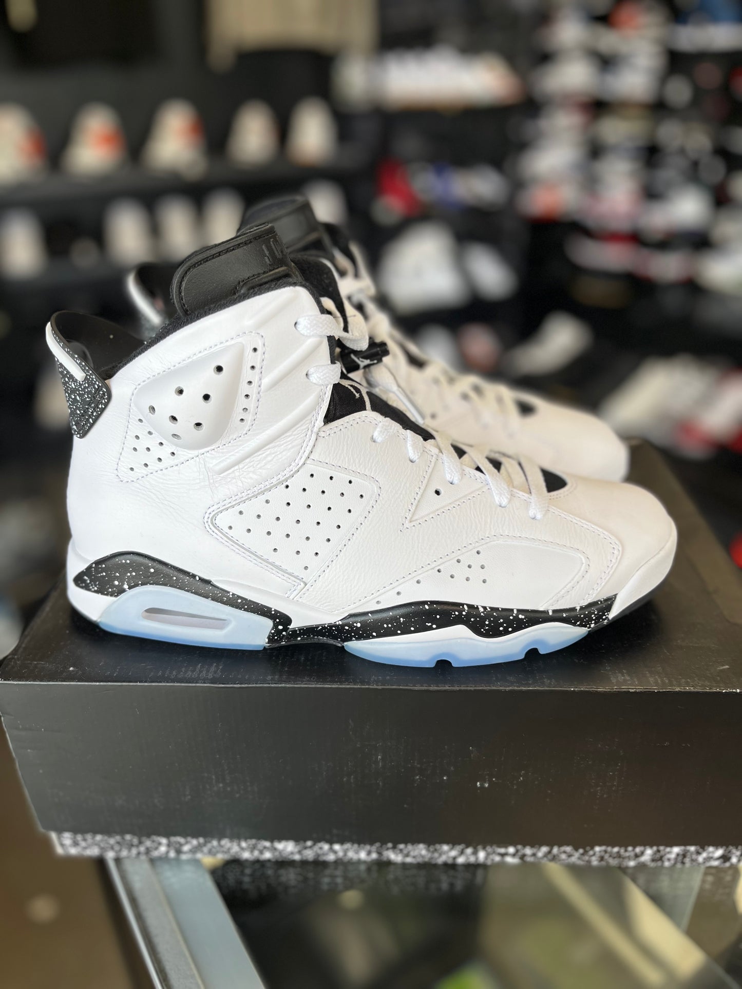 Jordan 6 “Oreos” Size 11