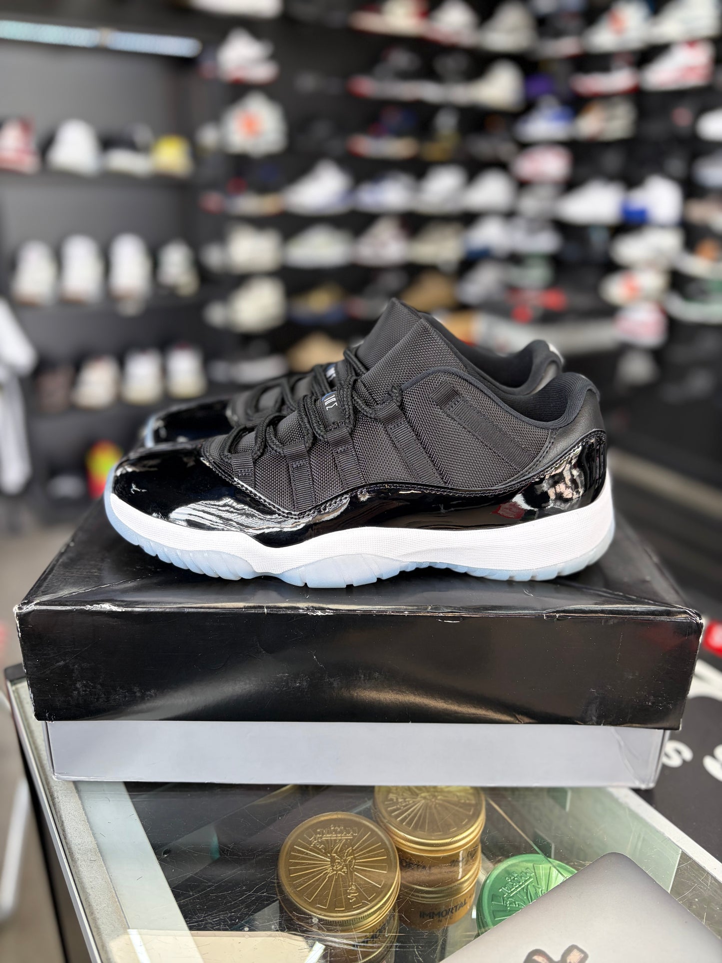 Jordan 11 Low “SPACEJAM” Size 10.5
