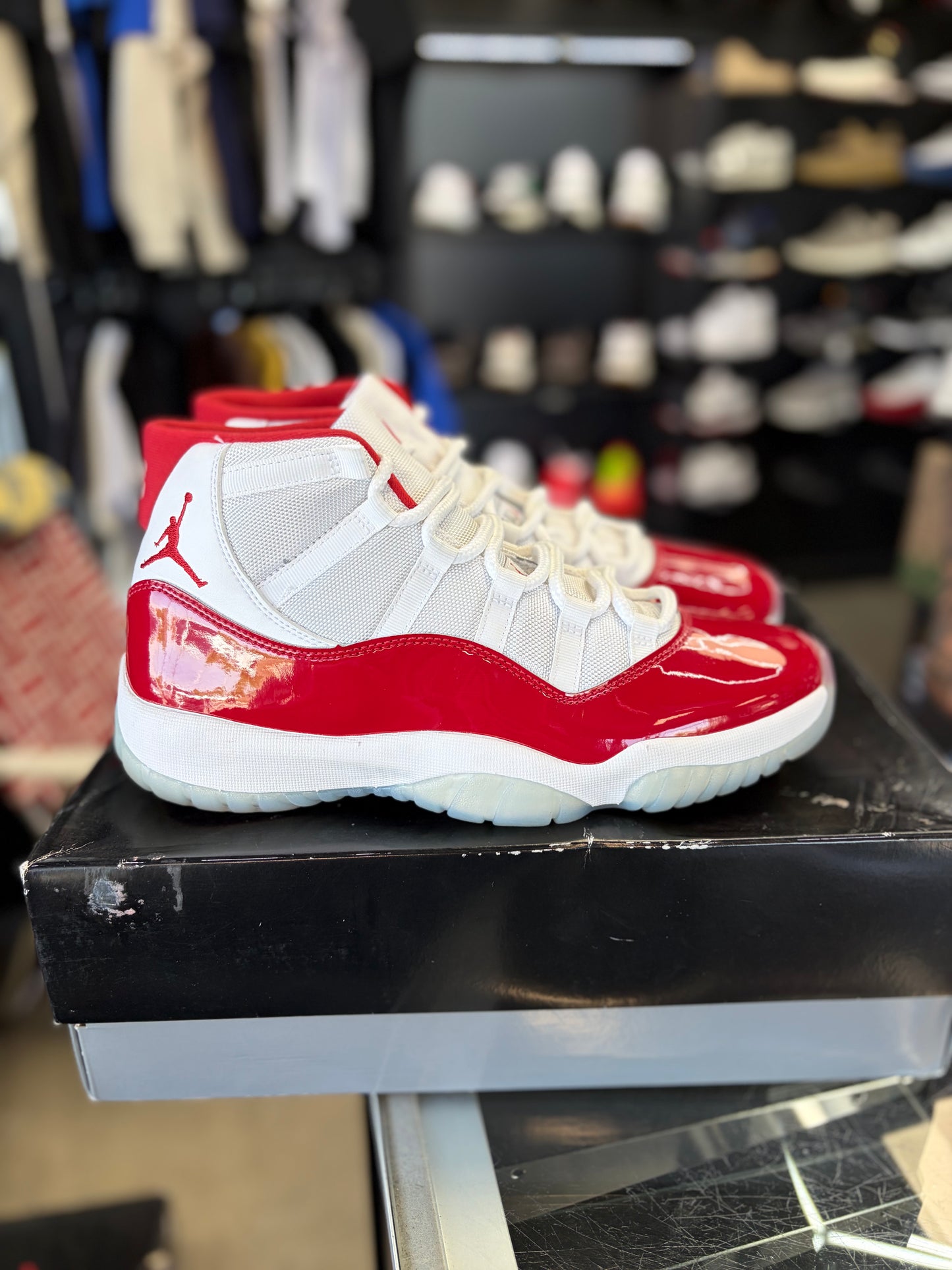 Jordan 11 “Cherry” Size 10
