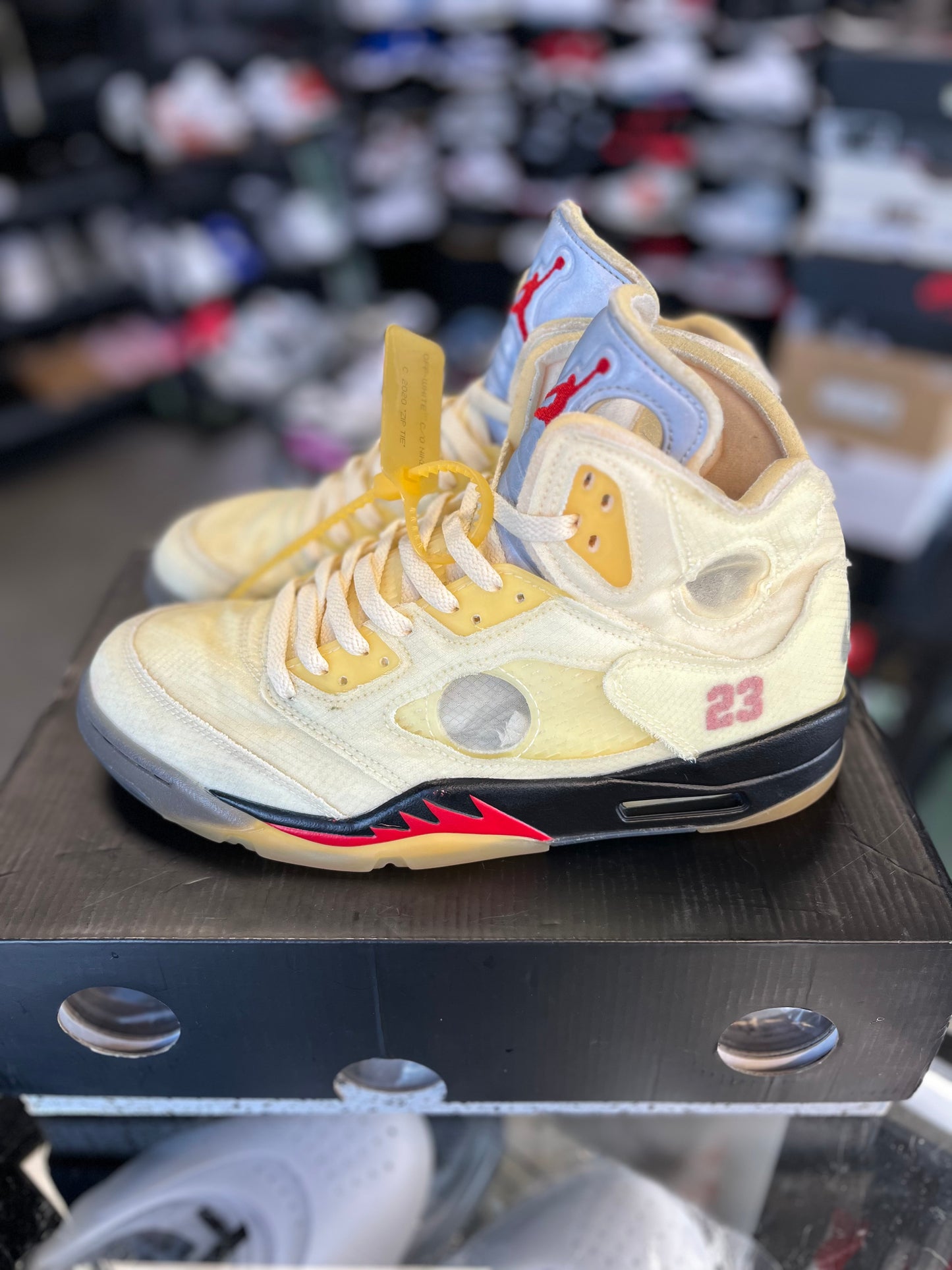 Jordan 5 x Off White “Sail” Size 10
