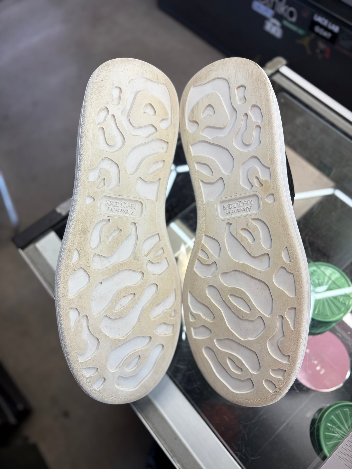 Alexander McQueen “Black/White” Size 42.5EU