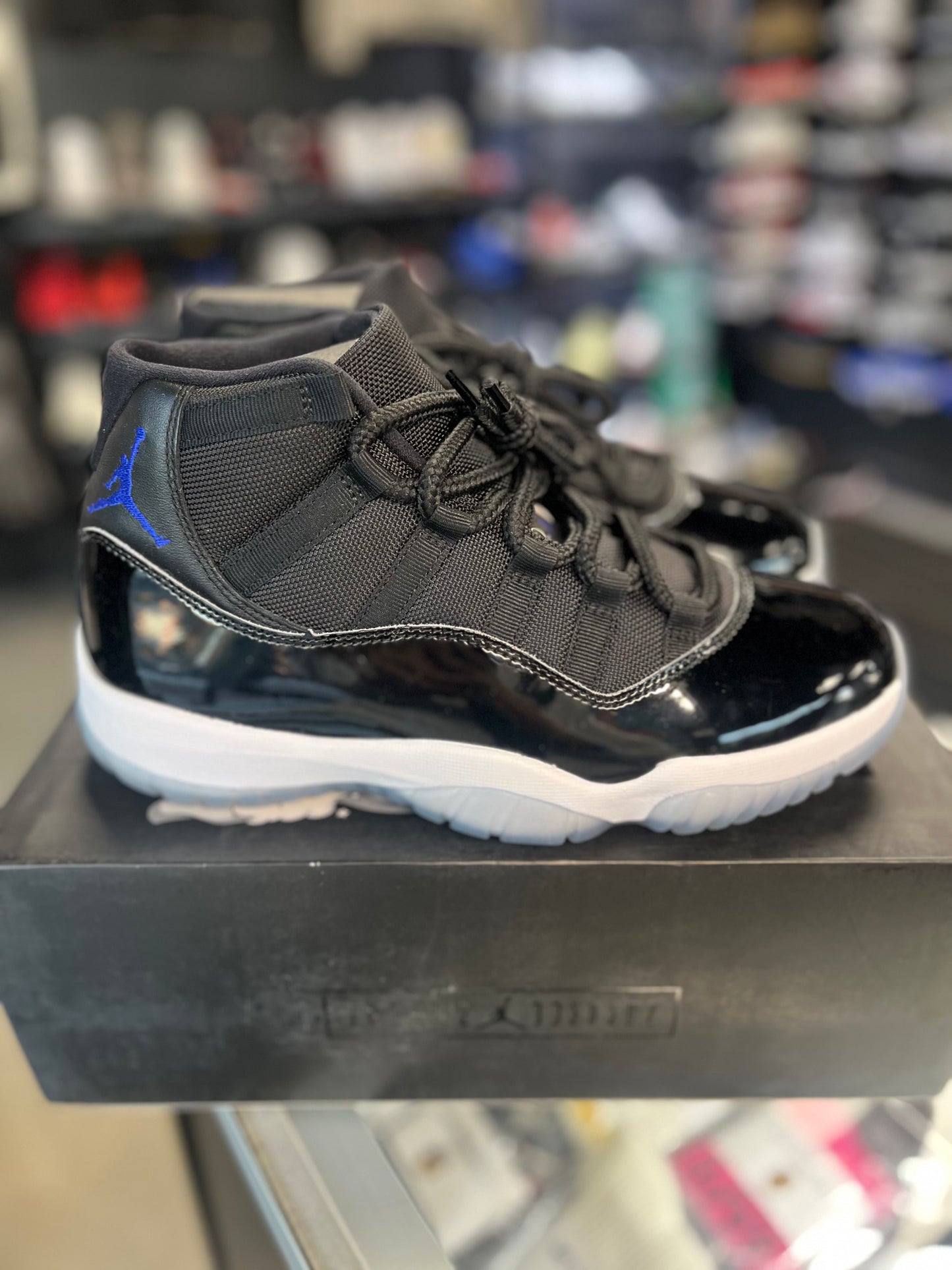 Jordan 11 “SPACEJAM” (2016) Size 9