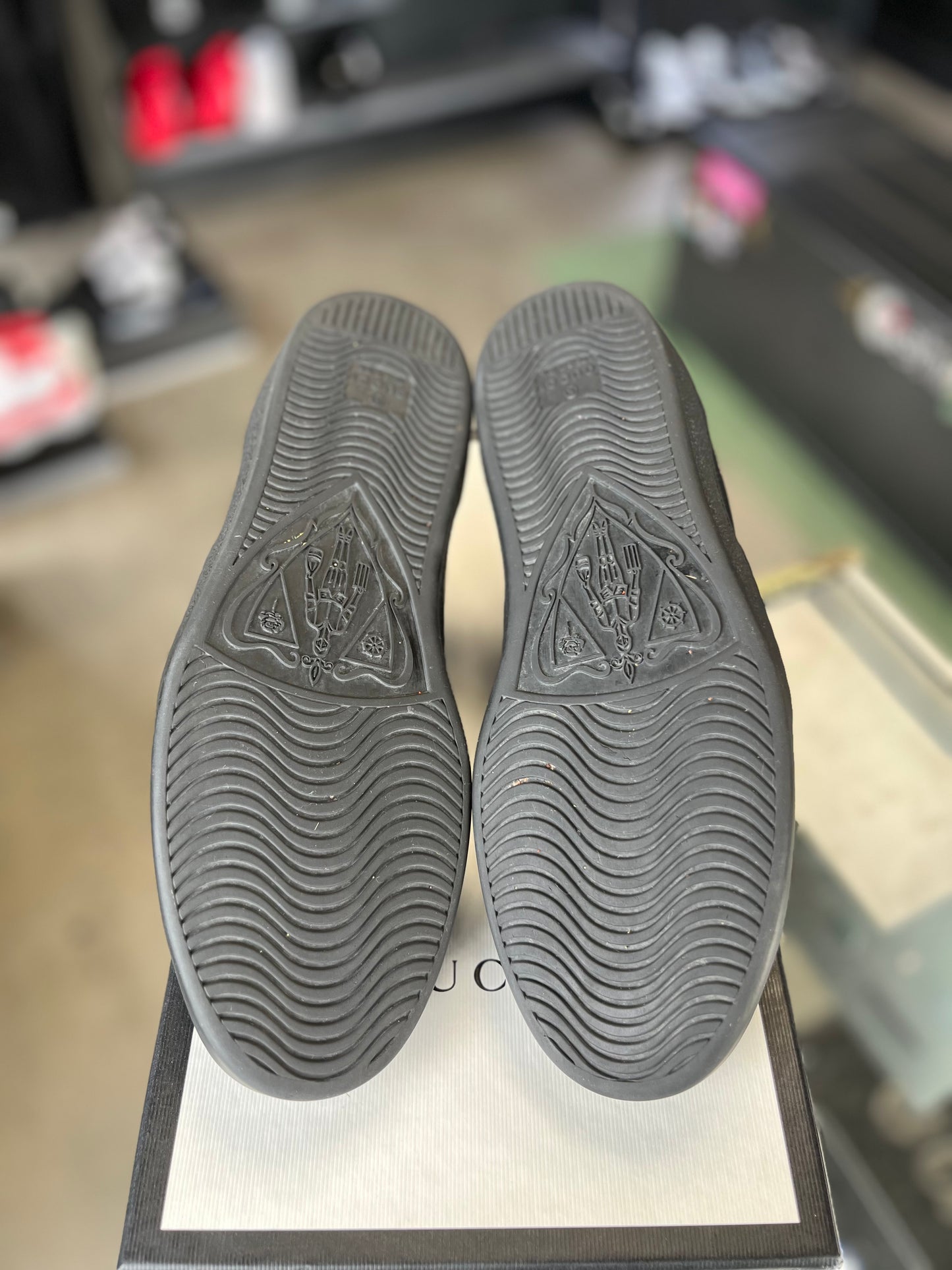Gucci Ace Black Stripe Size 8-8.5 Men