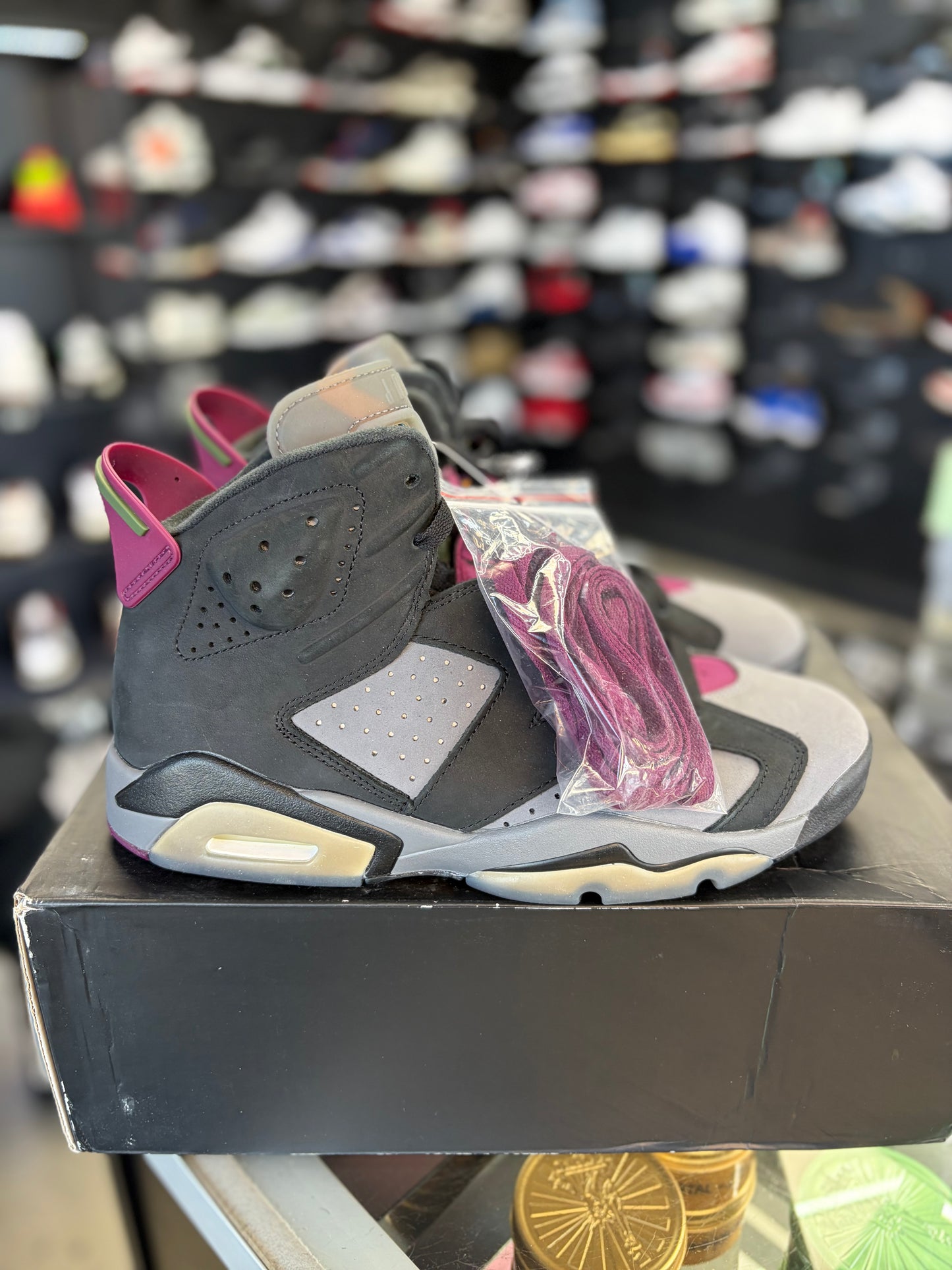 Jordan 6 “Bordeaux” Size 9.5