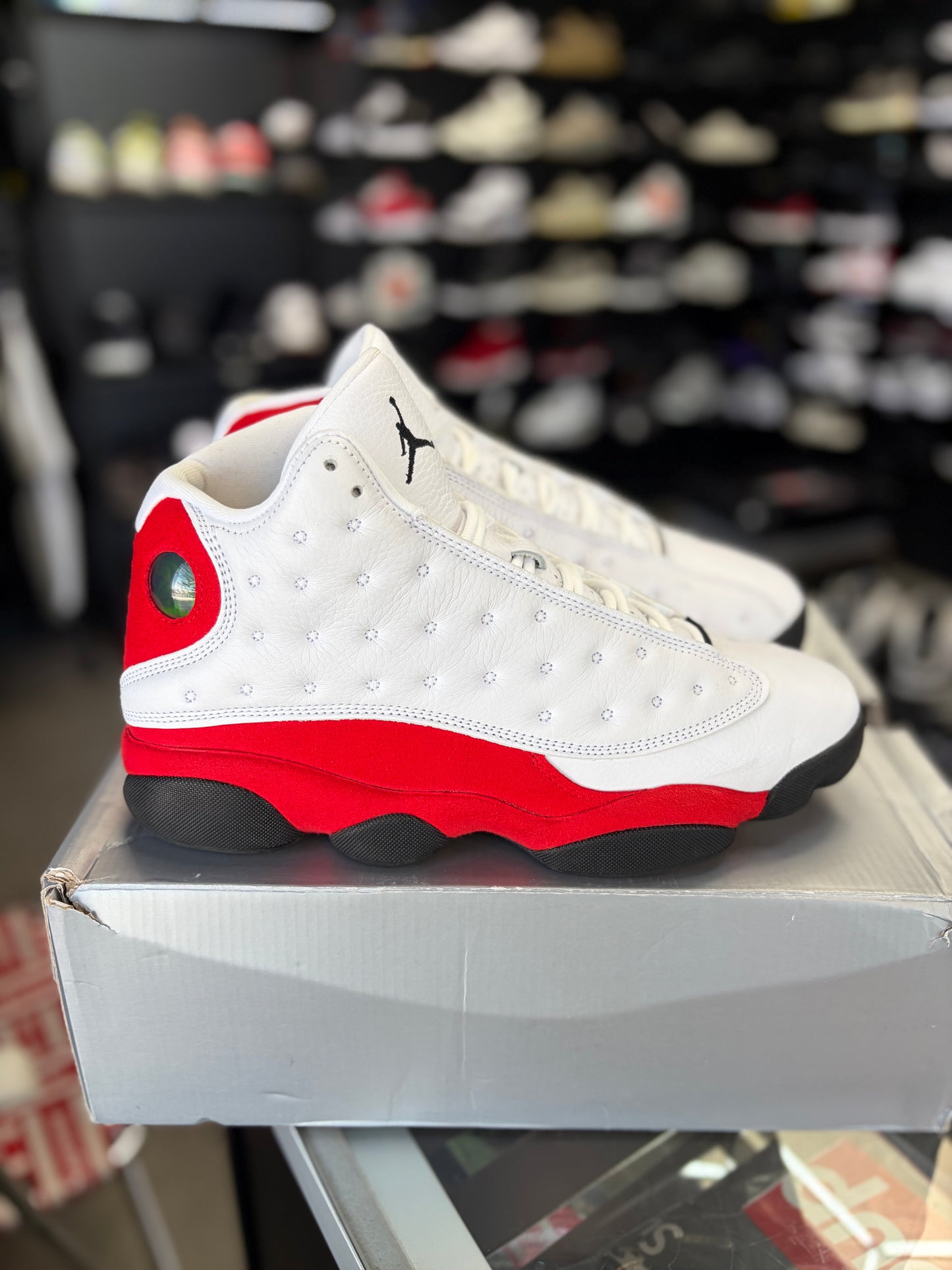 Jordan 13 “Chicago” Size 10.5