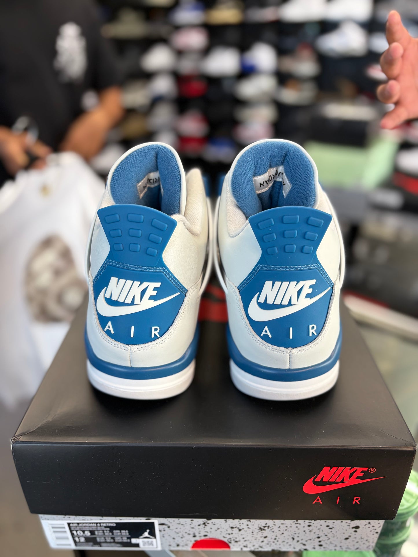 Jordan 4 “Military Blue” Size 10.5