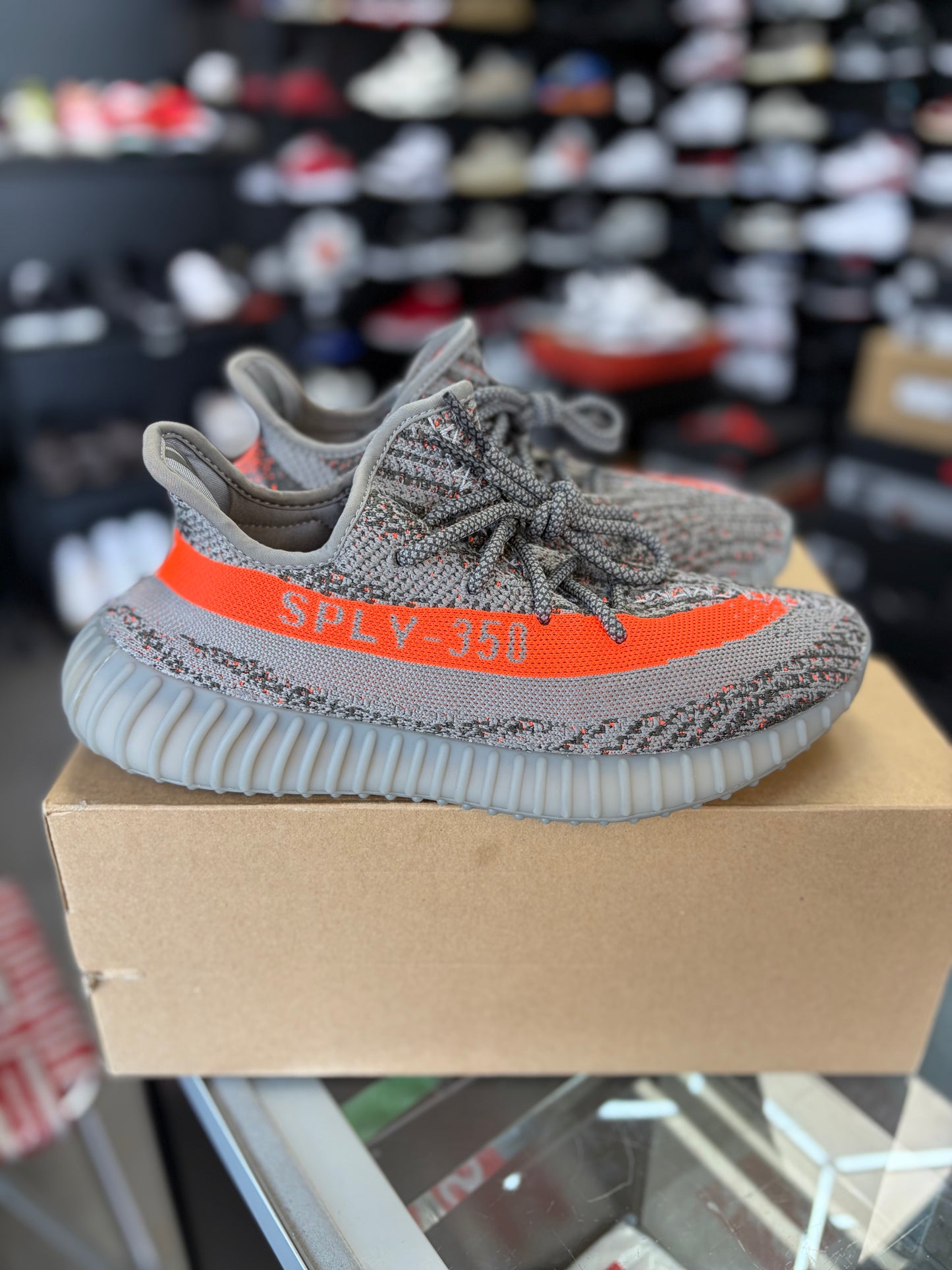Yeezy 350 “Beluga Reflective” Size 9