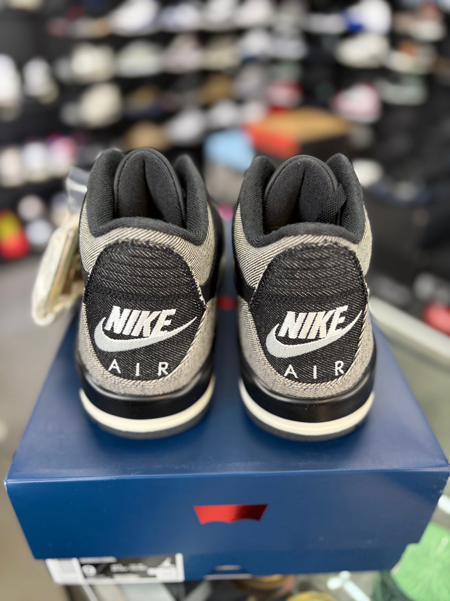 Jordan 3 x Levi “Black Denim” Size 9