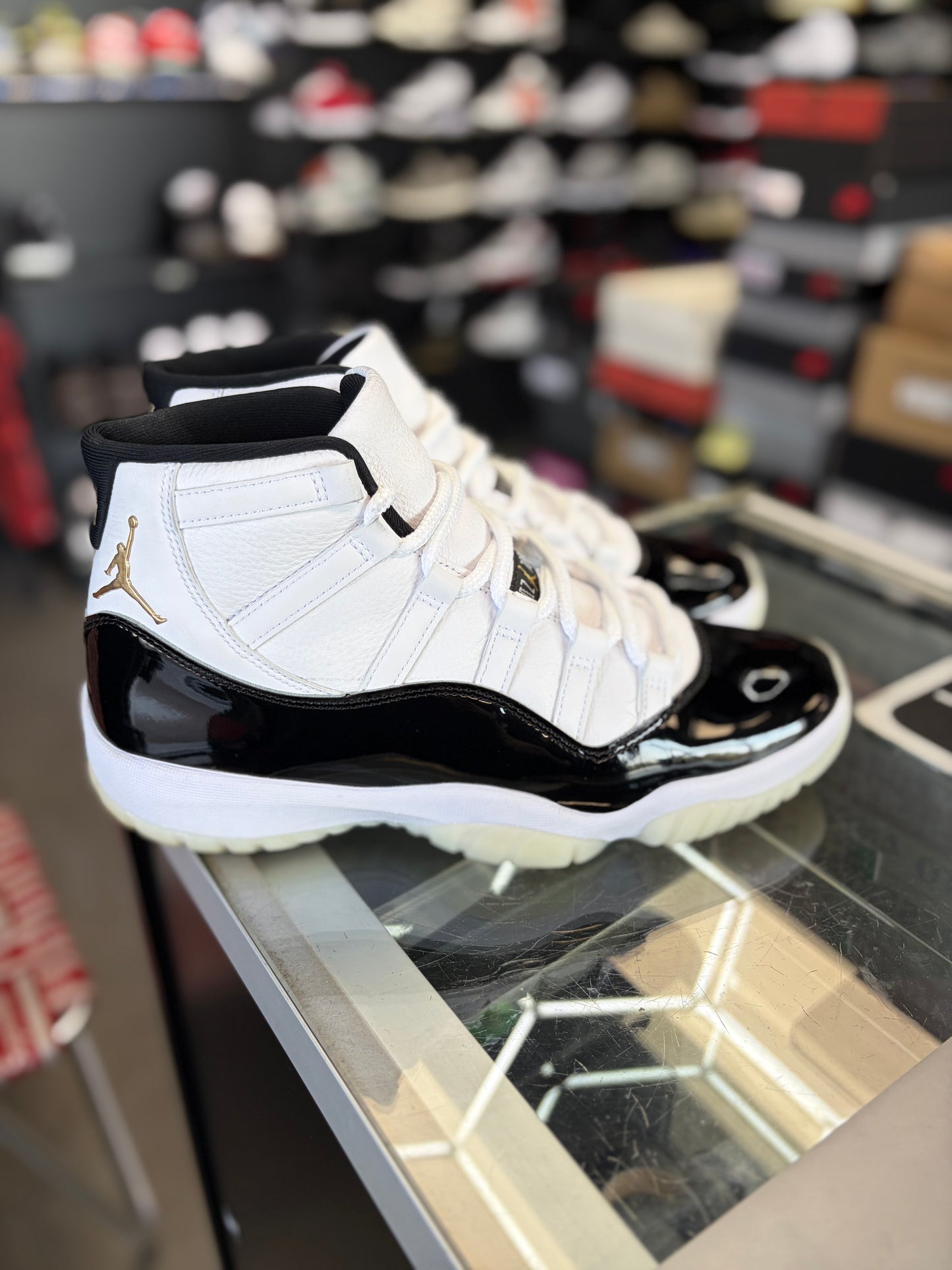 Jordan 11 “Gratitude” Size 9.5